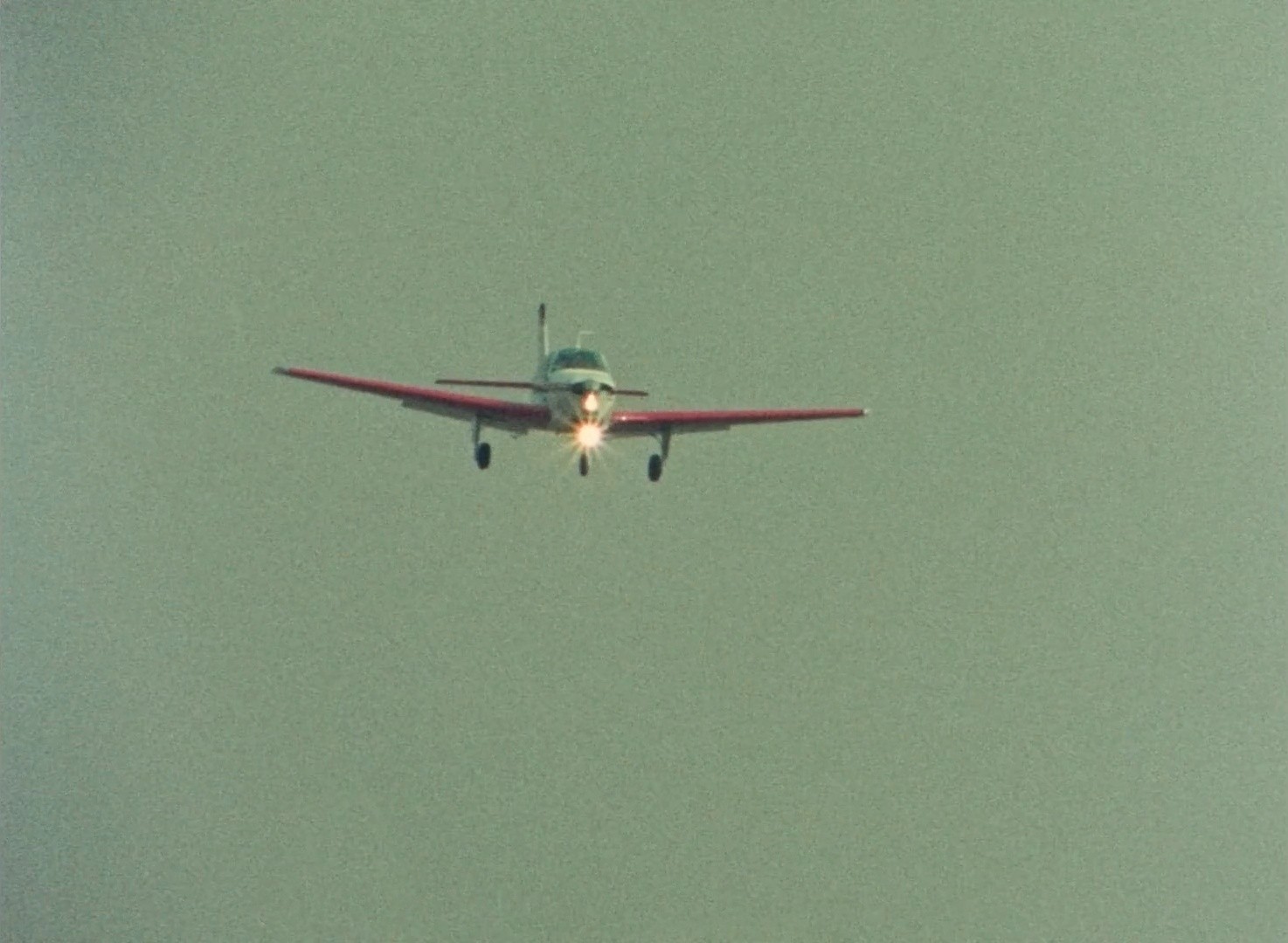 How to Make Use of Leisure Time (1977) —  shot,  lighting