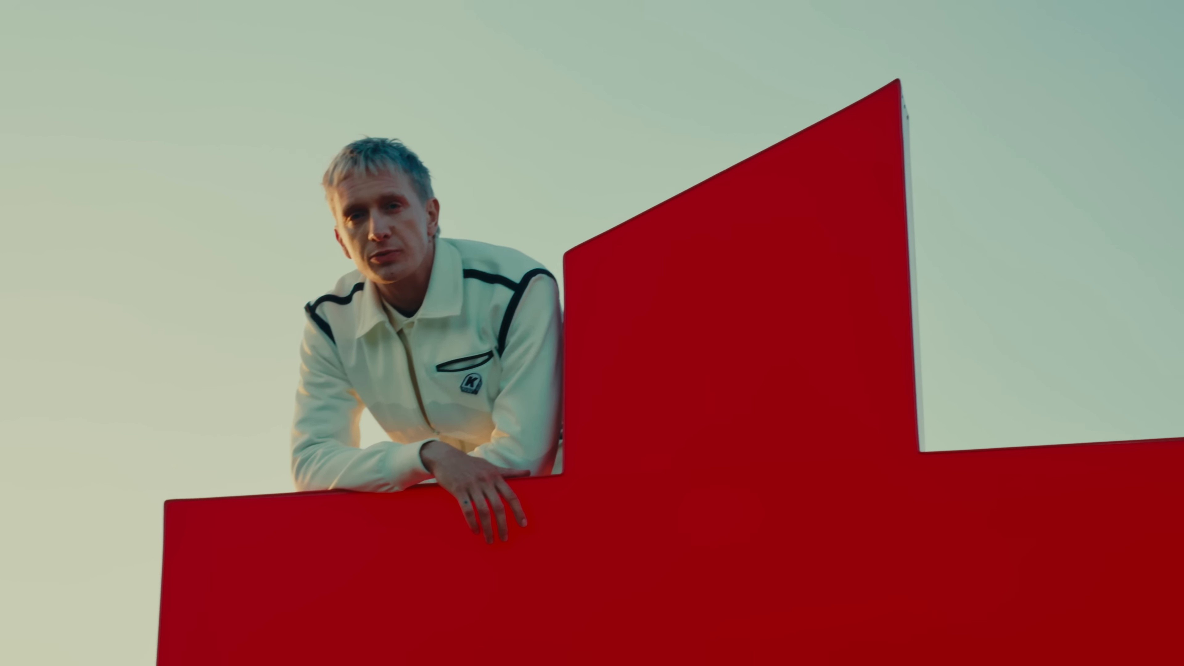 Schief in jedem Chor (2025) —  shot,  lighting