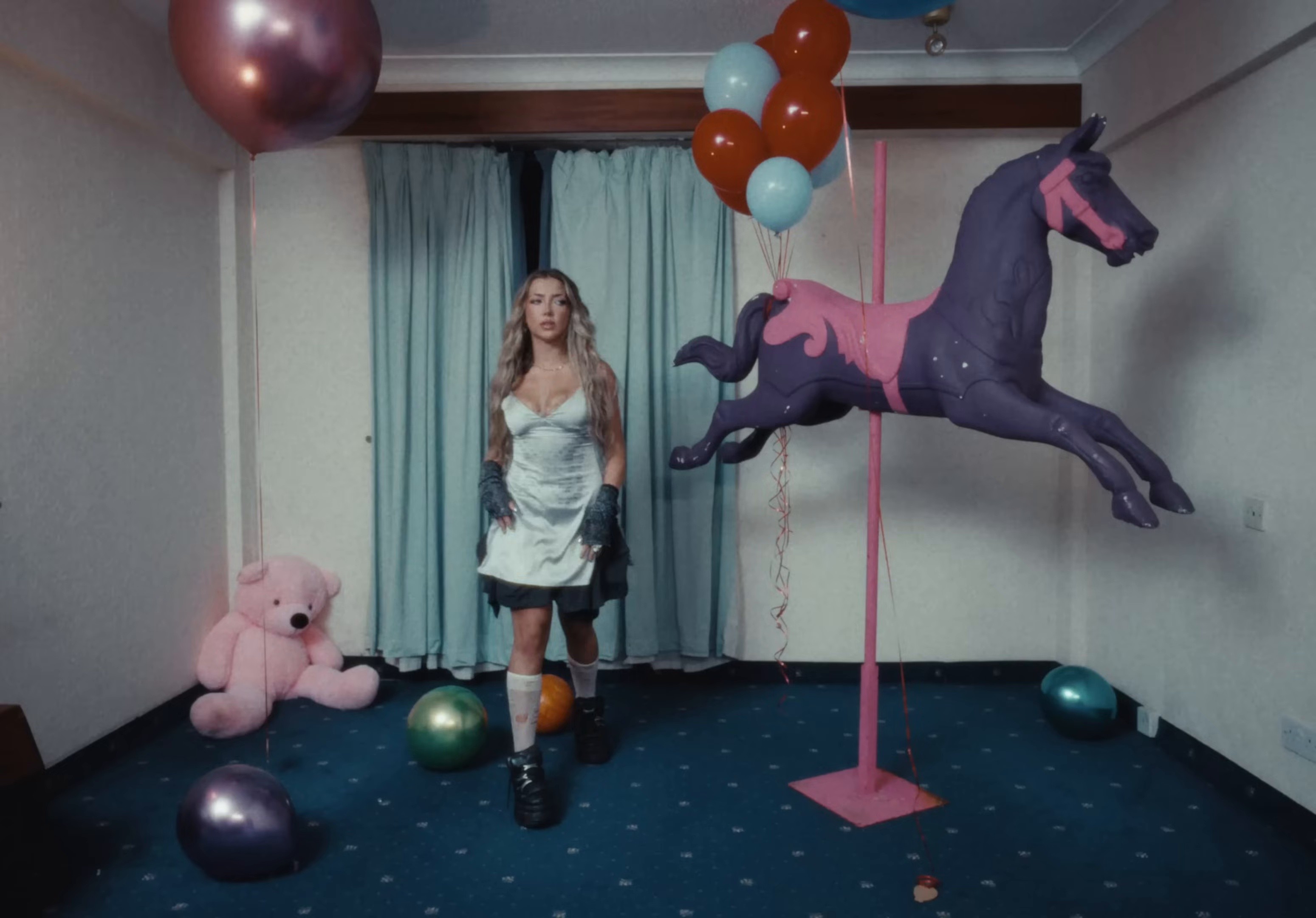 ellen (2024) —  shot,  lighting