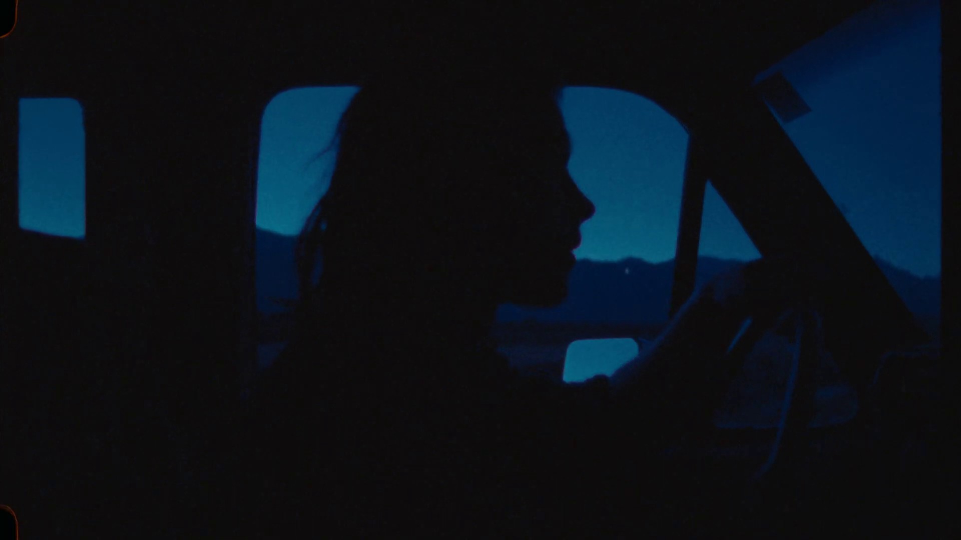 Event Horizon  (2019) —  shot,  lighting