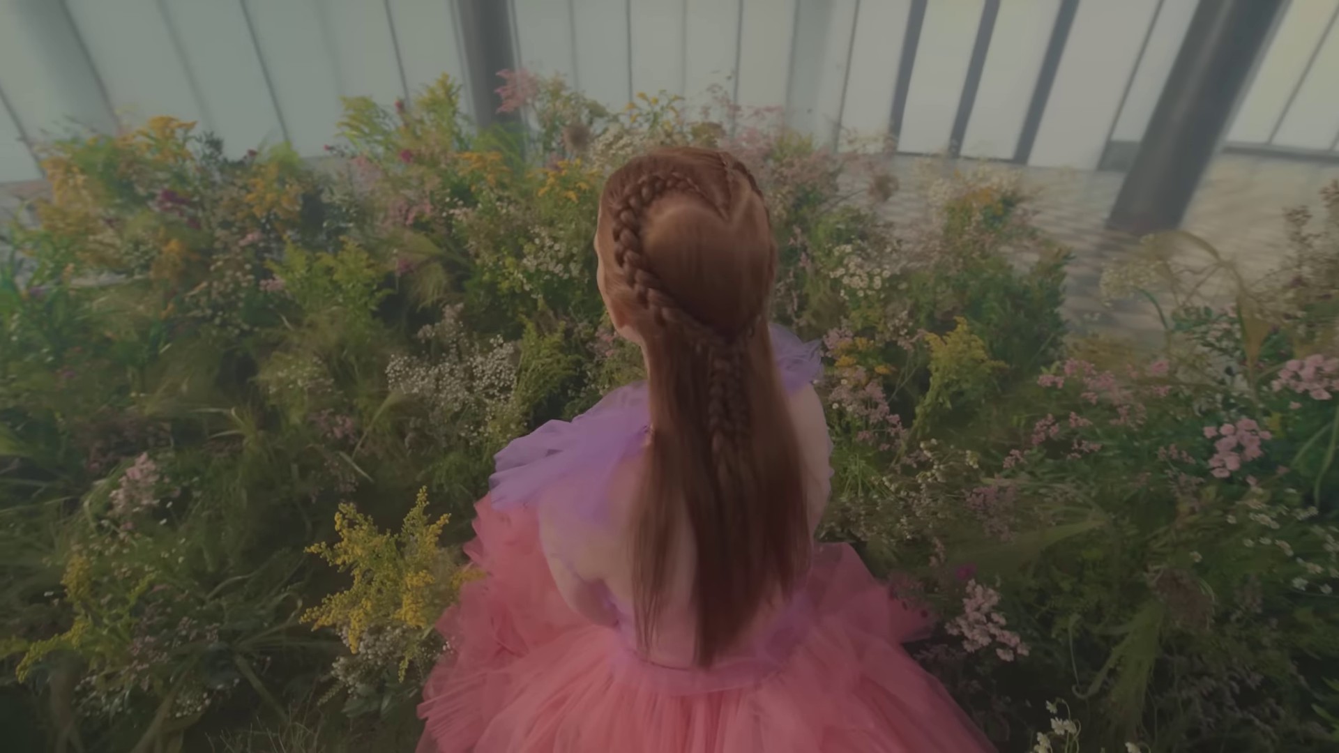 De couleurs vives  (2022) —  shot,  lighting