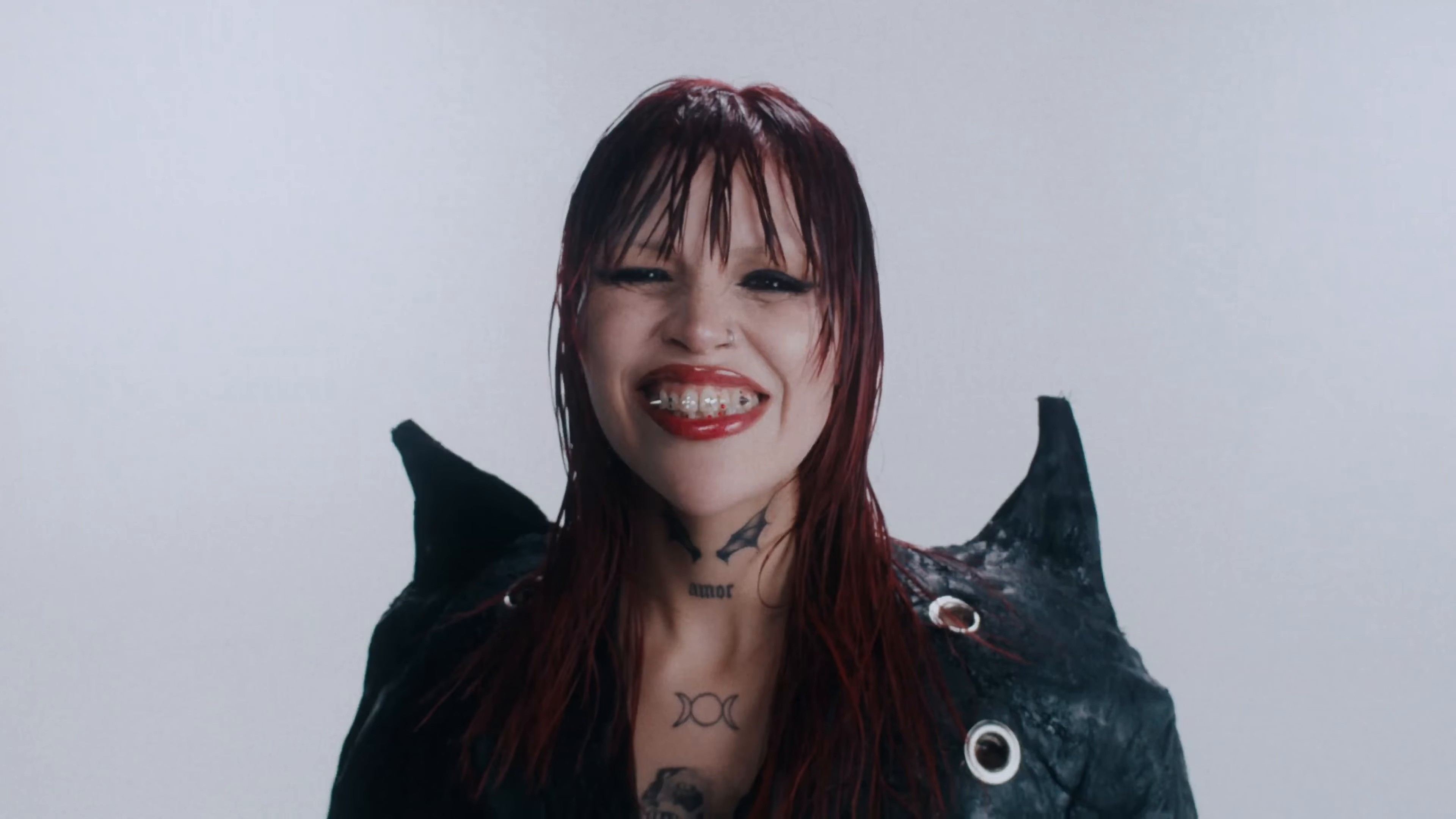 YUMMi 🖤 (2025) —  shot,  lighting