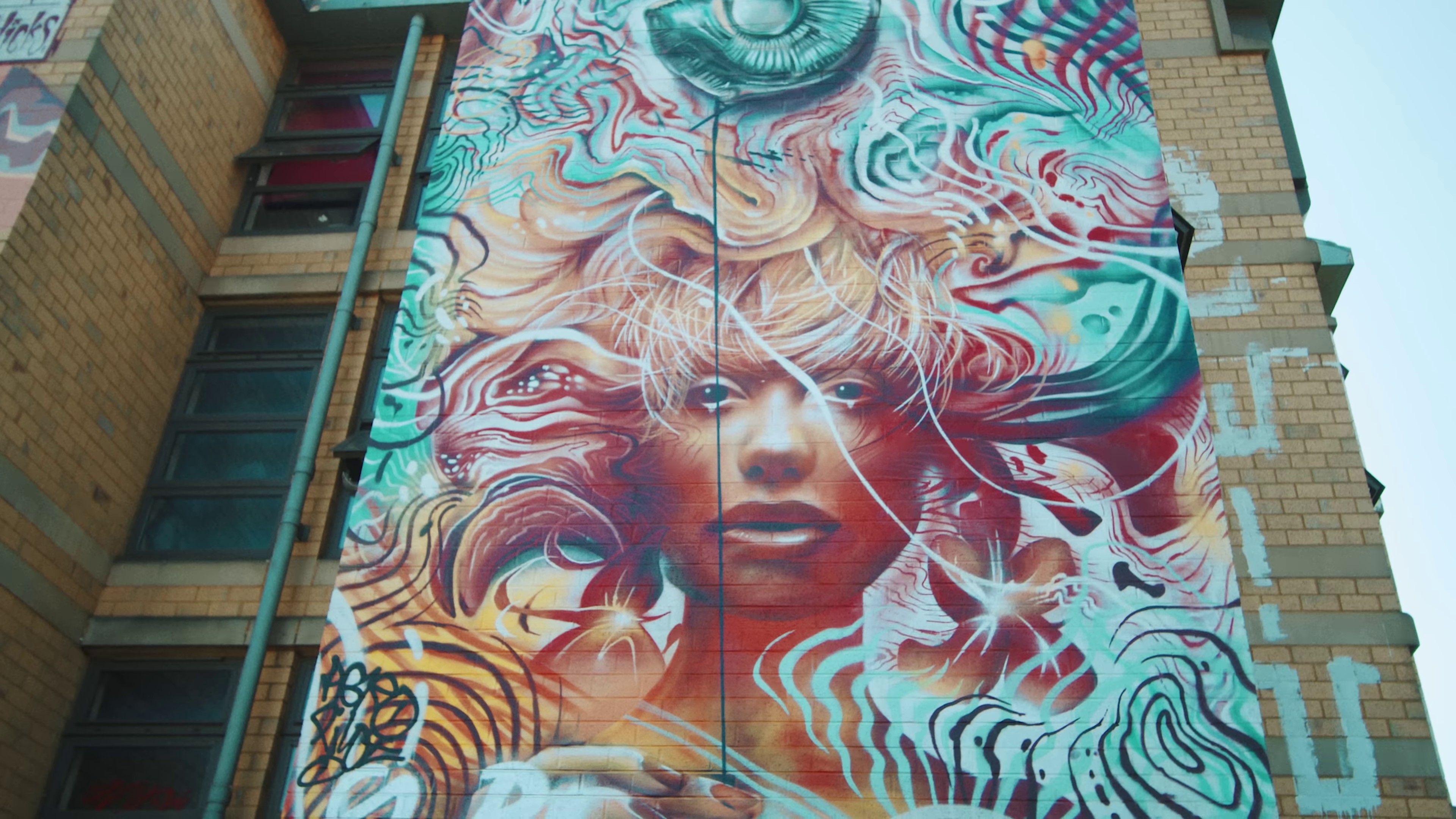 I see london i see france (2022) —  shot,  lighting