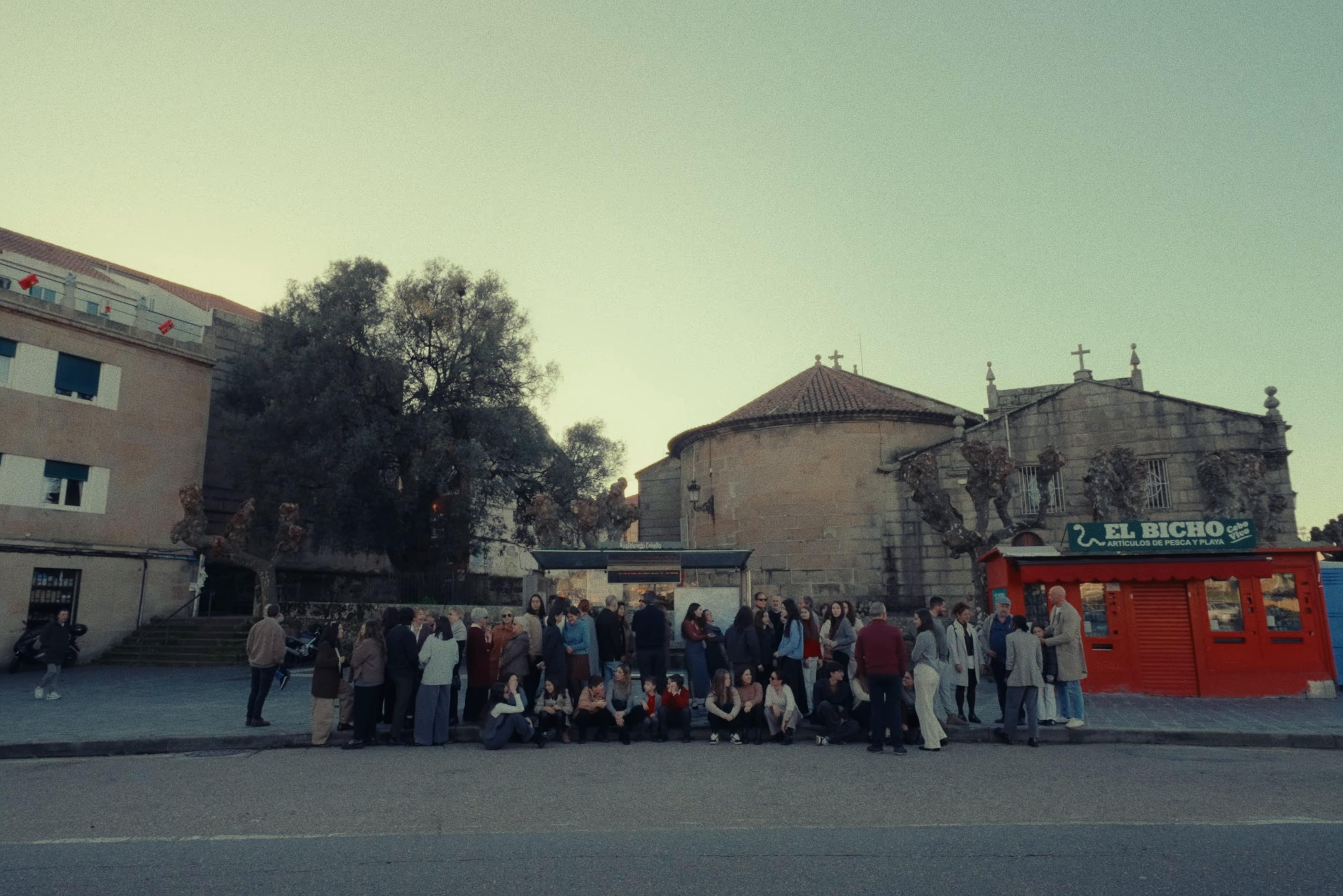 Saír á fresca (2026) —  shot,  lighting