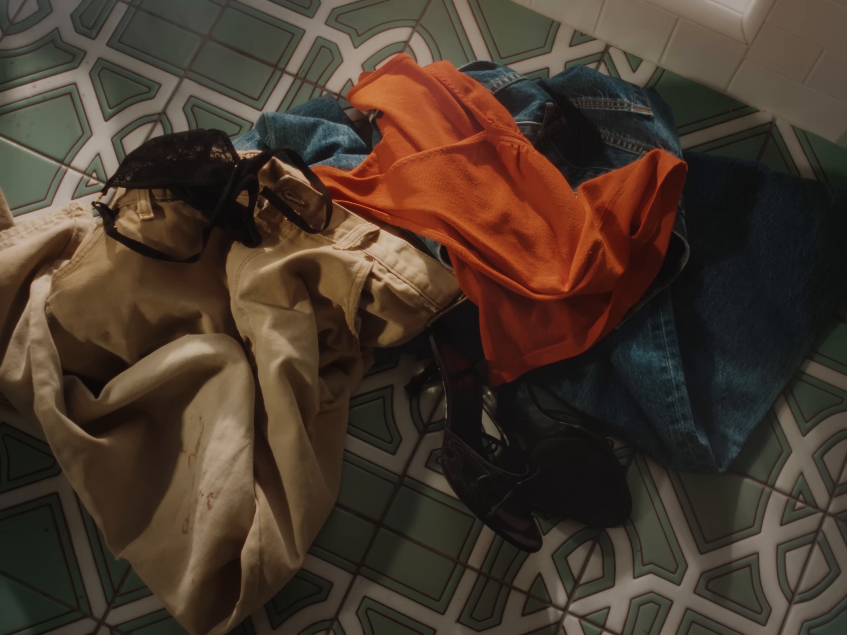 CYKLAR ⎹ Get In Touch With Your Body (2024) —  shot,  lighting