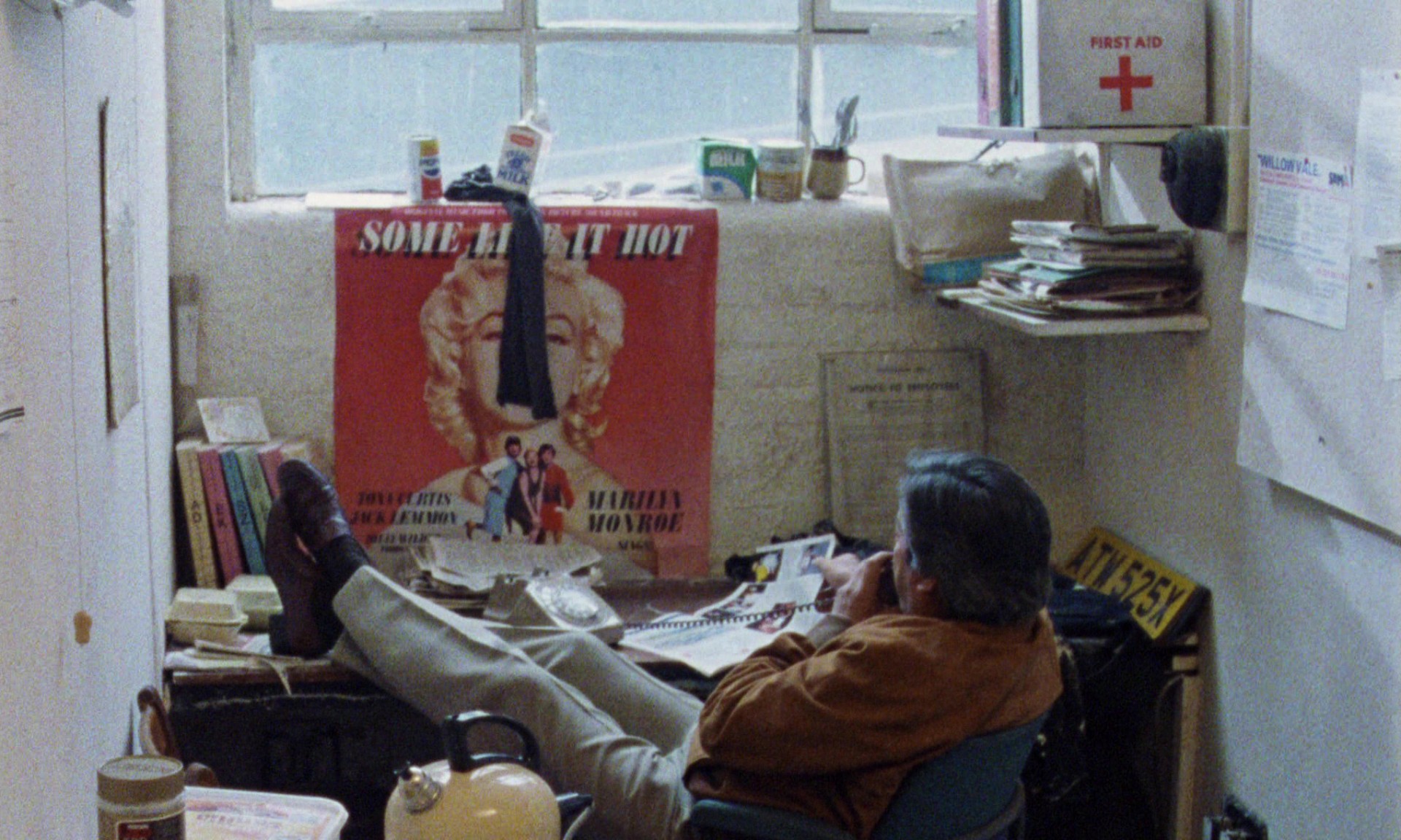 My Beautiful Laundrette (1985) —  shot,  lighting