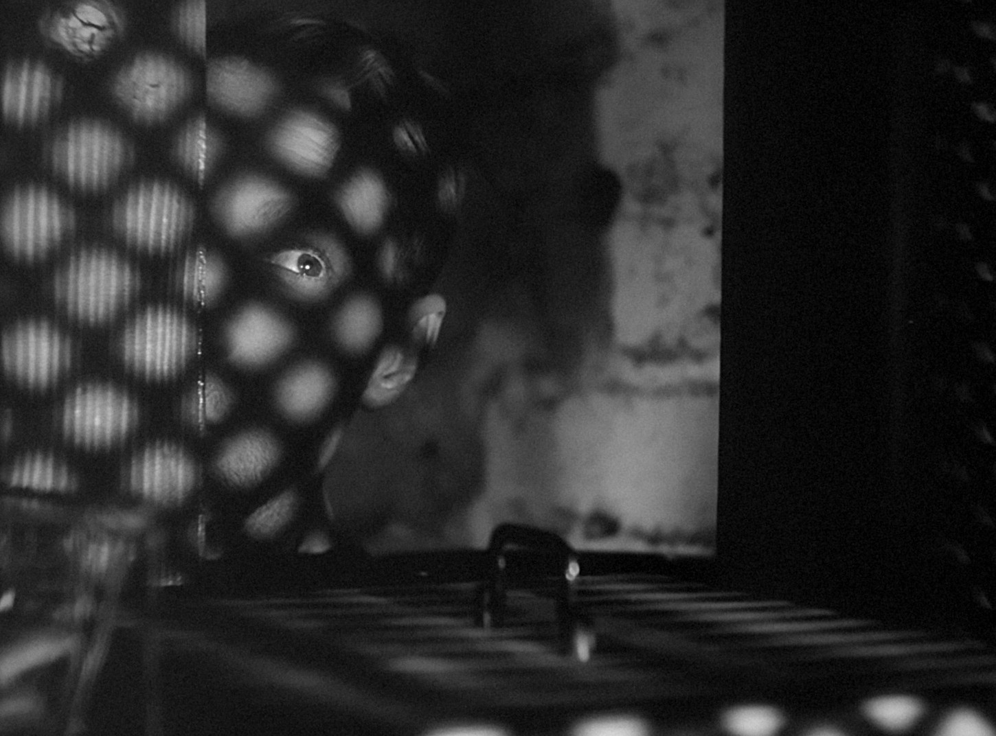 Five Graves to Cairo (1943) —  shot,  lighting