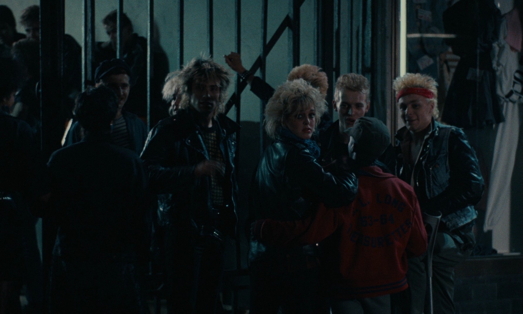 Tchao pantin (1983) —  shot,  lighting