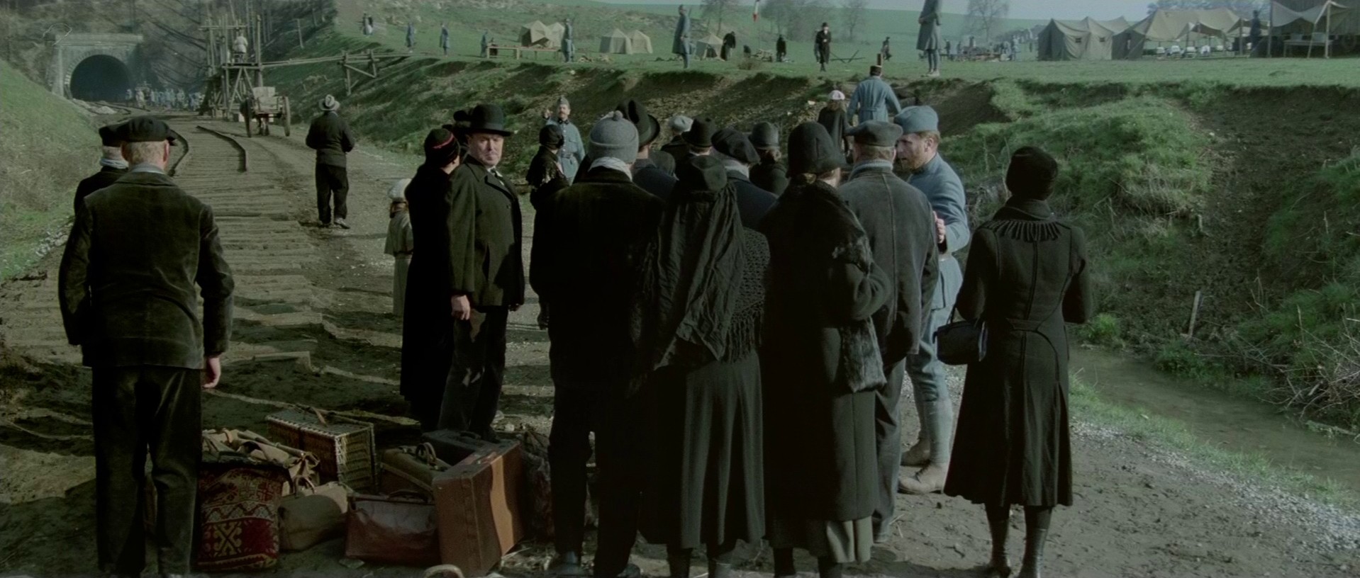 La vie et rien d'autre (1989) —  shot,  lighting