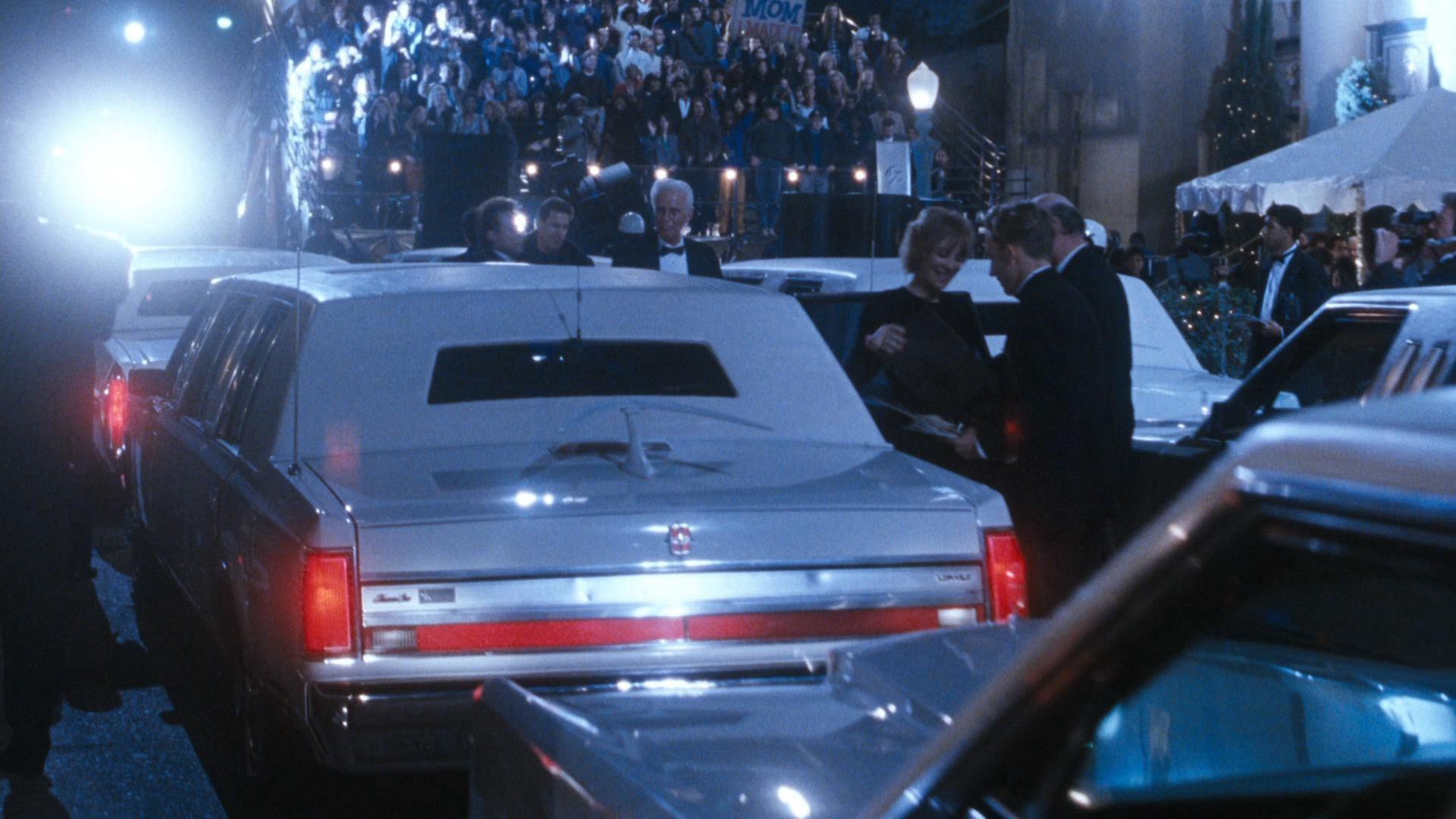 The Bodyguard (1992) —  shot,  lighting