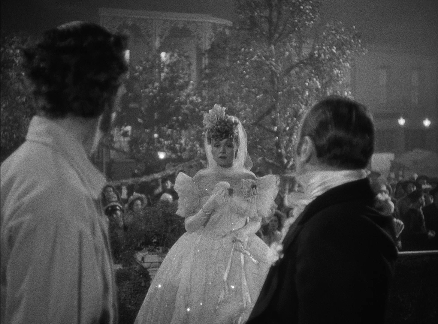 The Flame of New Orleans (1941) —  shot,  lighting