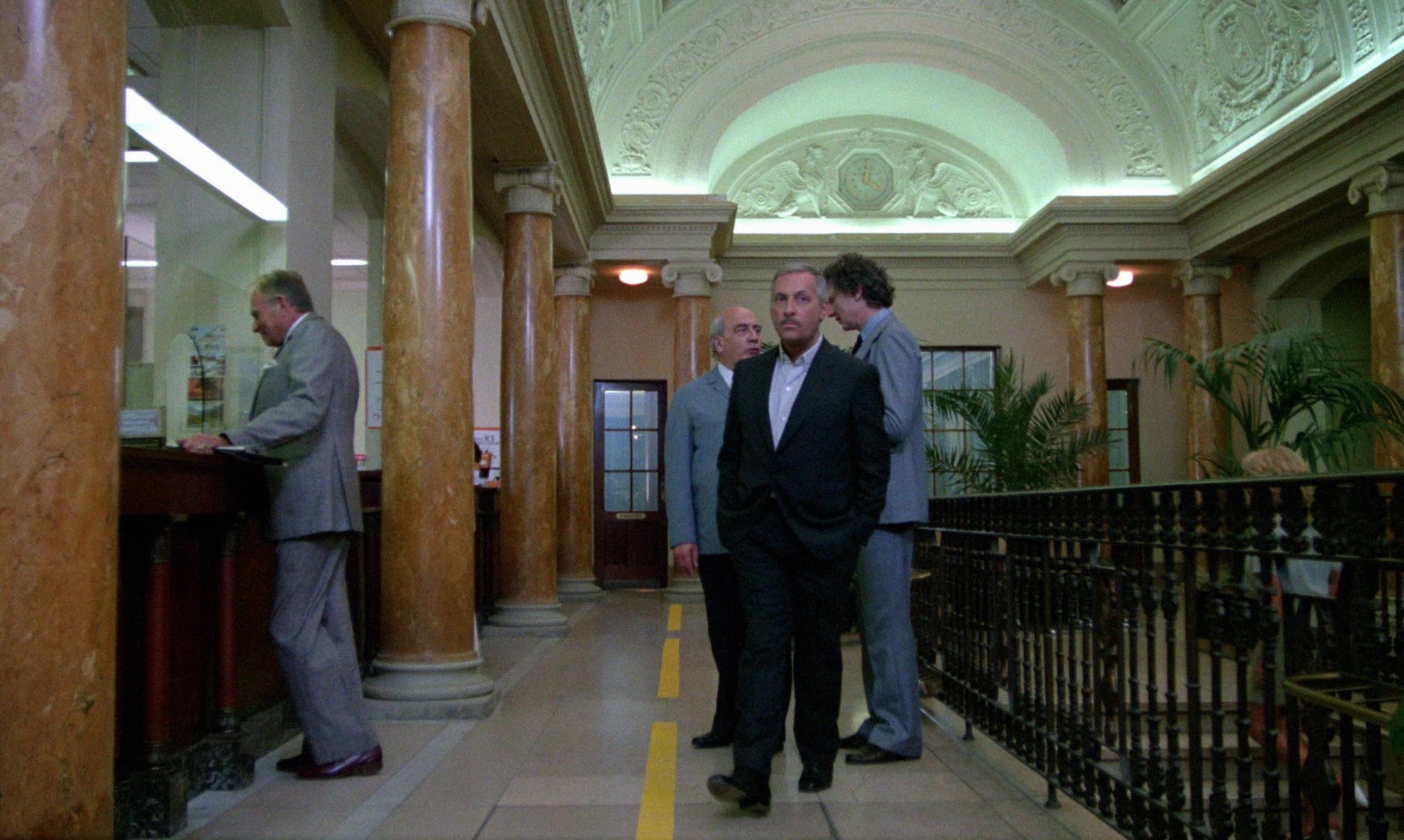 Deadly Circuit (1983) —  shot,  lighting