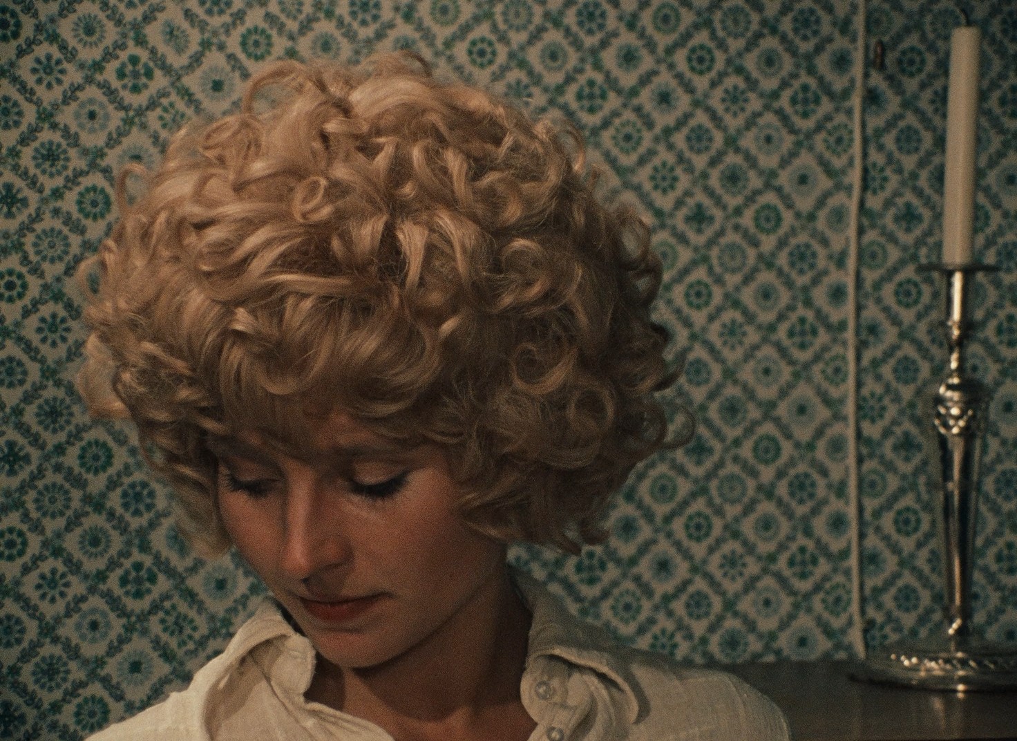 Eight Hours Don't Make a Day (1972) —  shot,  lighting