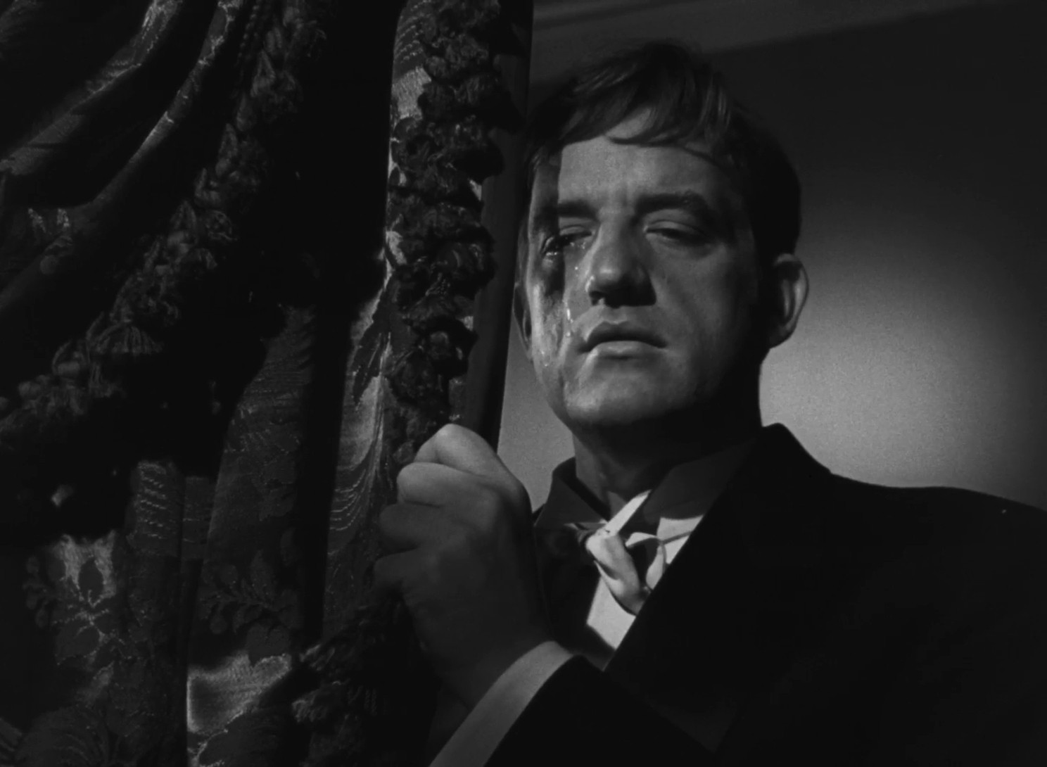 Hangover Square (1945) —  shot,  lighting