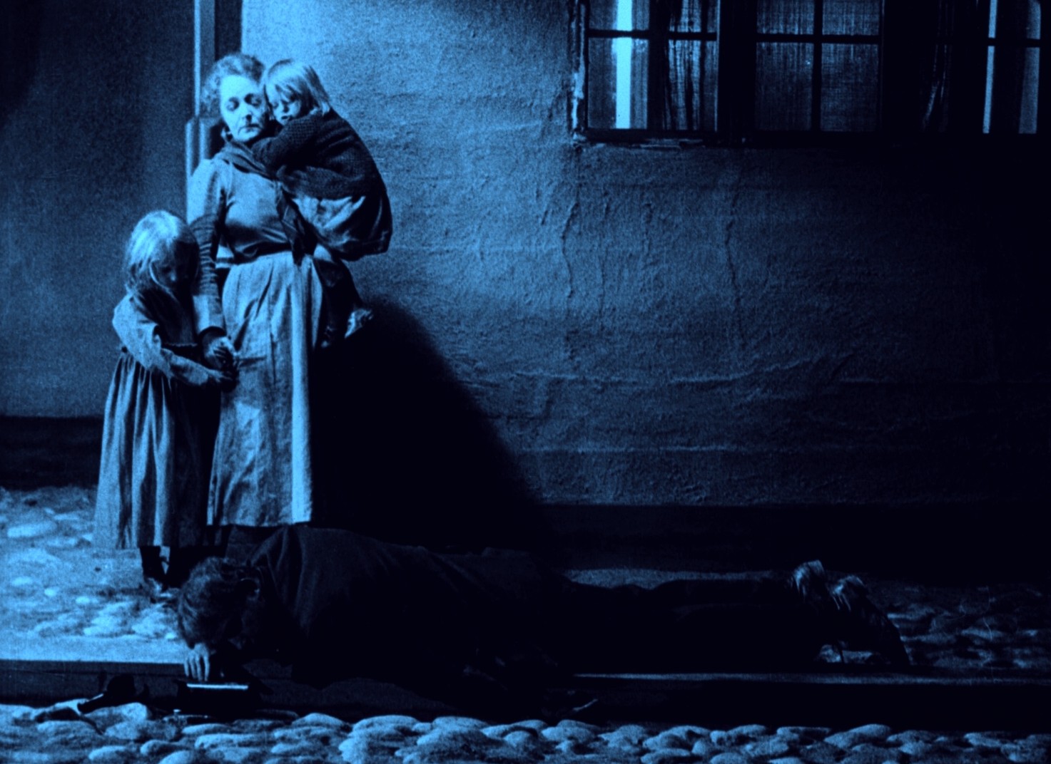 The Phantom Carriage (1921) —  shot,  lighting