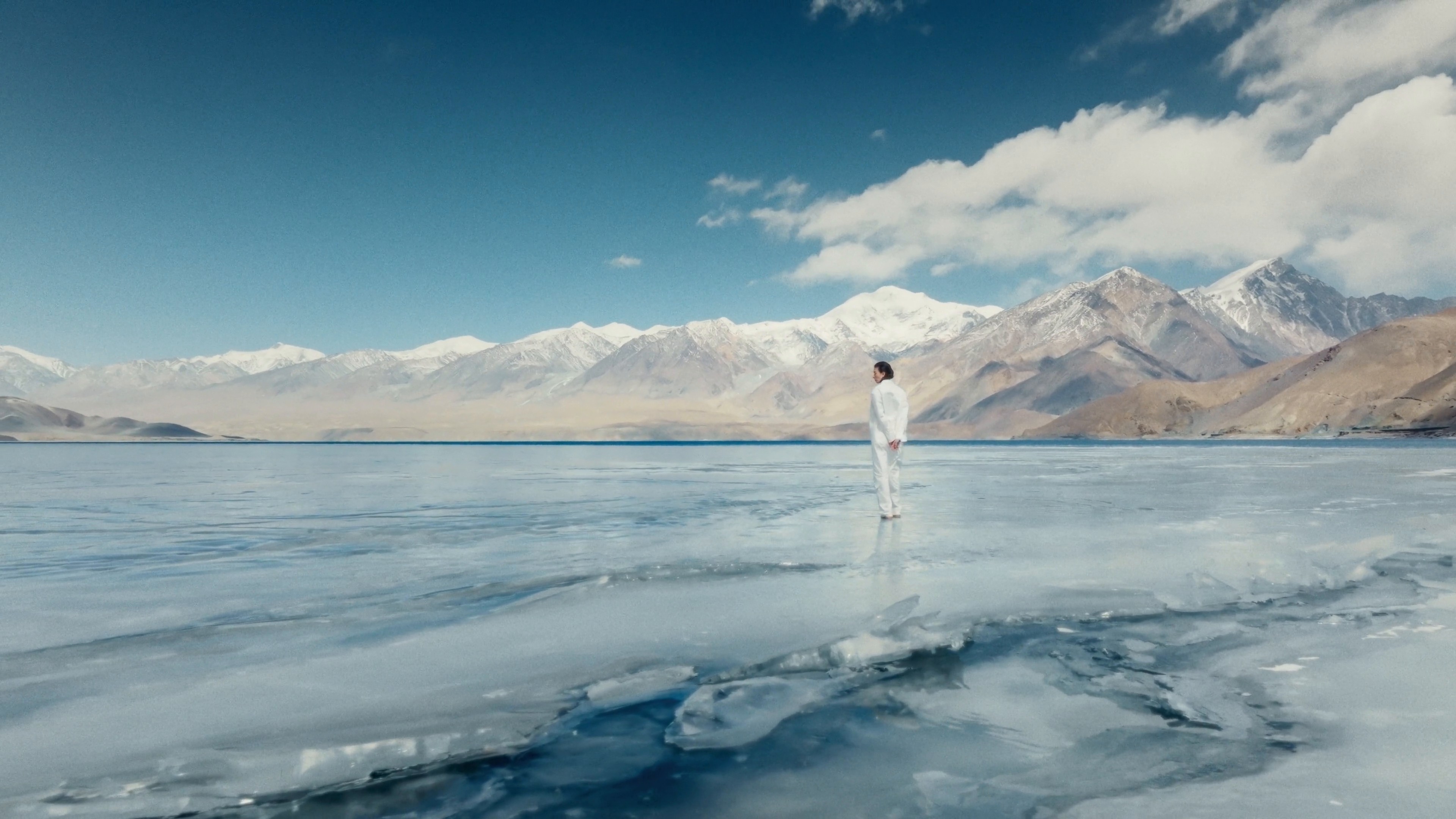 Island in the Poem - Erdos1980 (2024) —  shot,  lighting