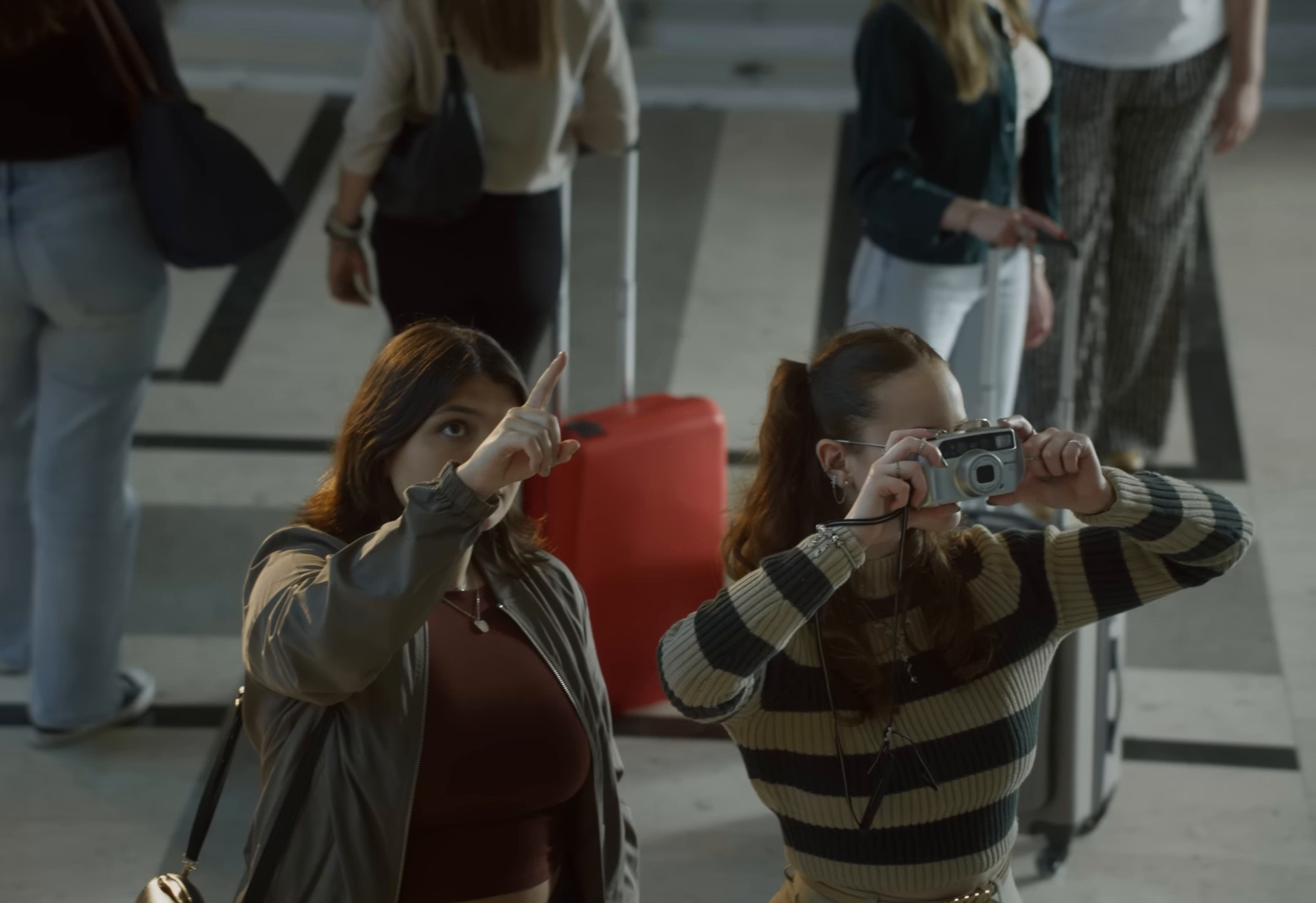 Deslocado (2025) —  shot,  lighting