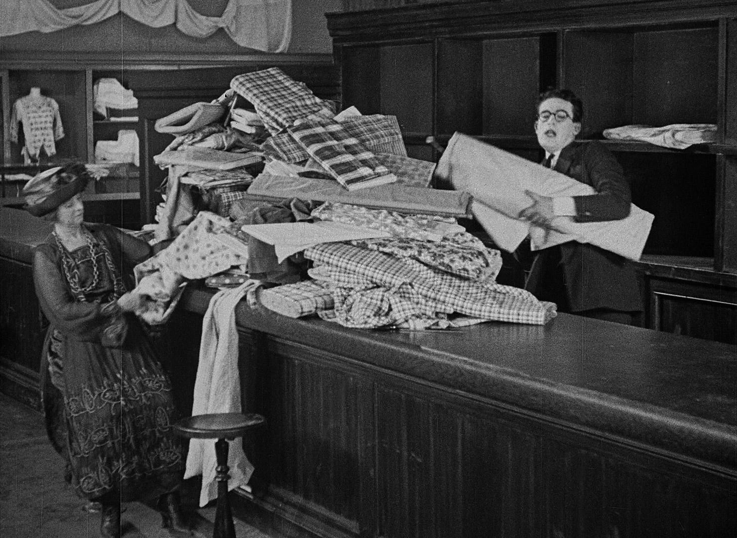 Safety Last! (1923) —  shot,  lighting