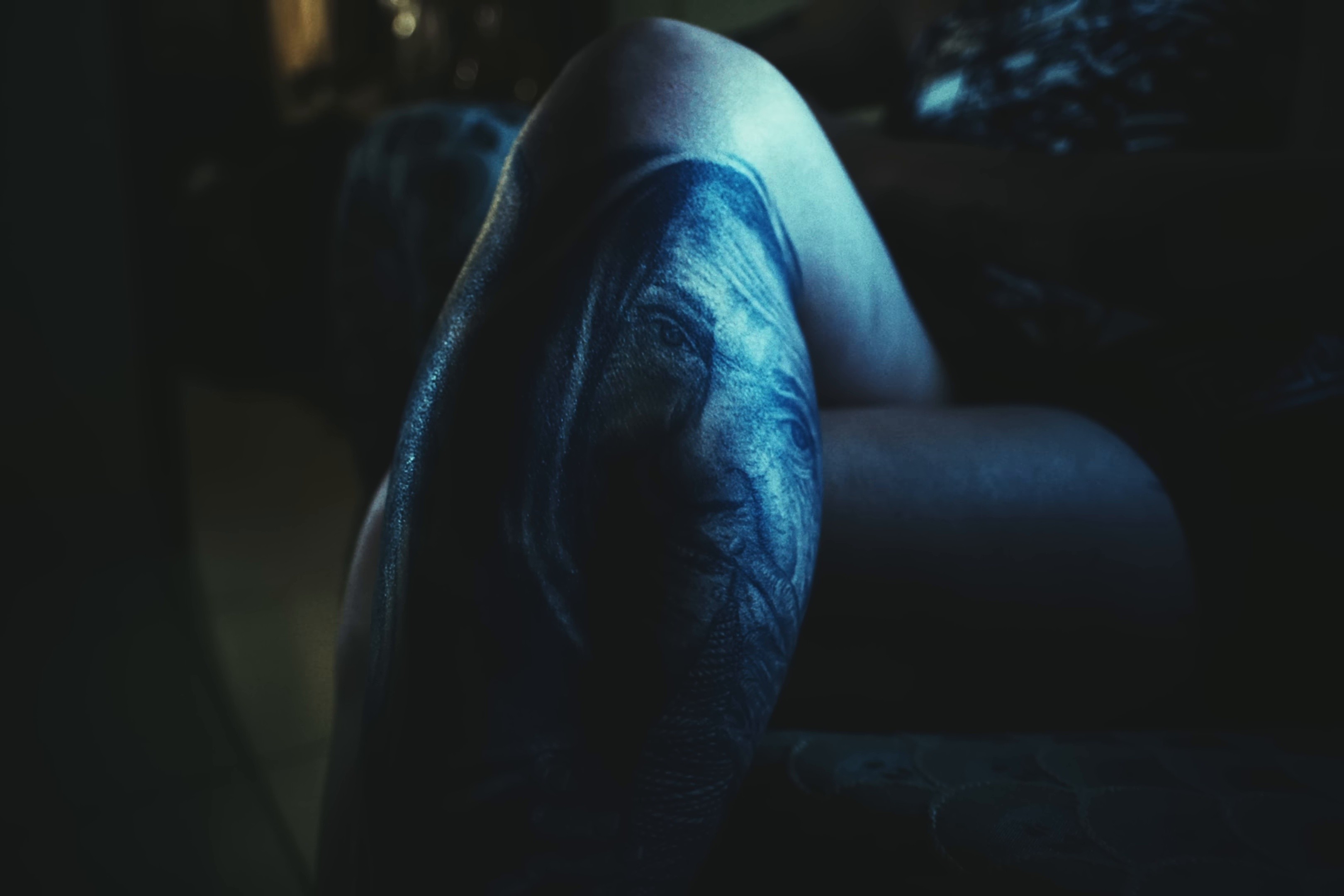 SÍGUEME (2025) —  shot,  lighting