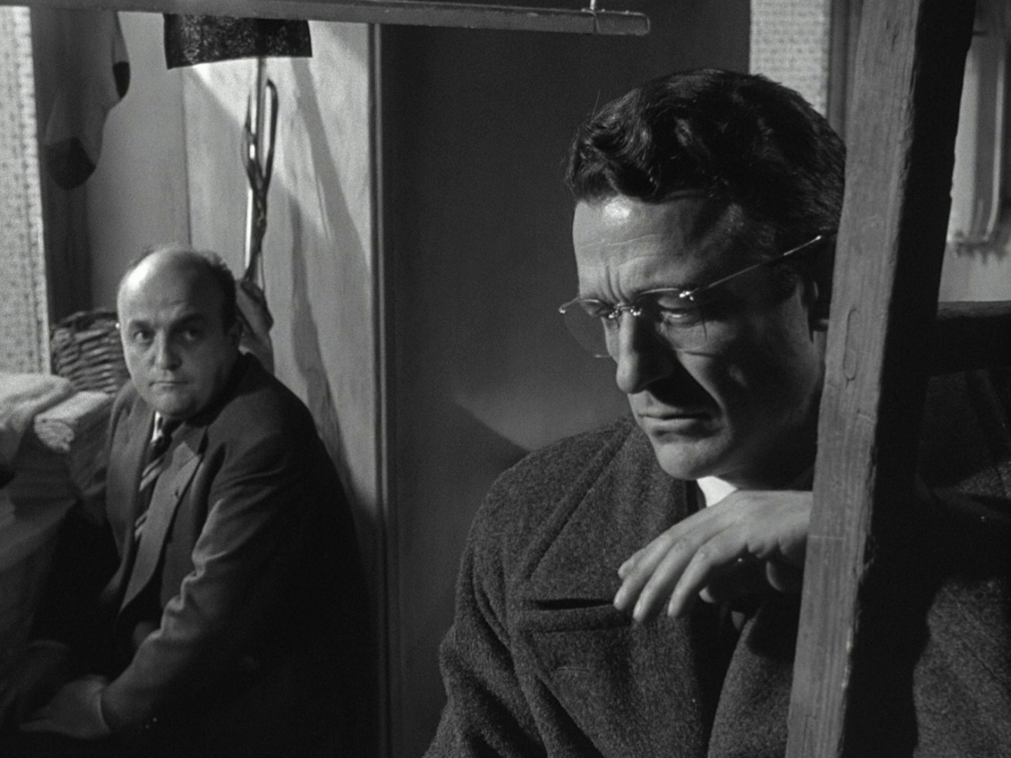 Le dossier noir (1955) —  shot,  lighting