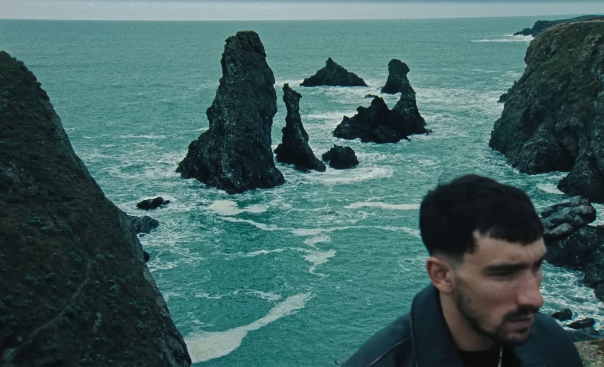 Faux Départs (2023) —  shot,  lighting