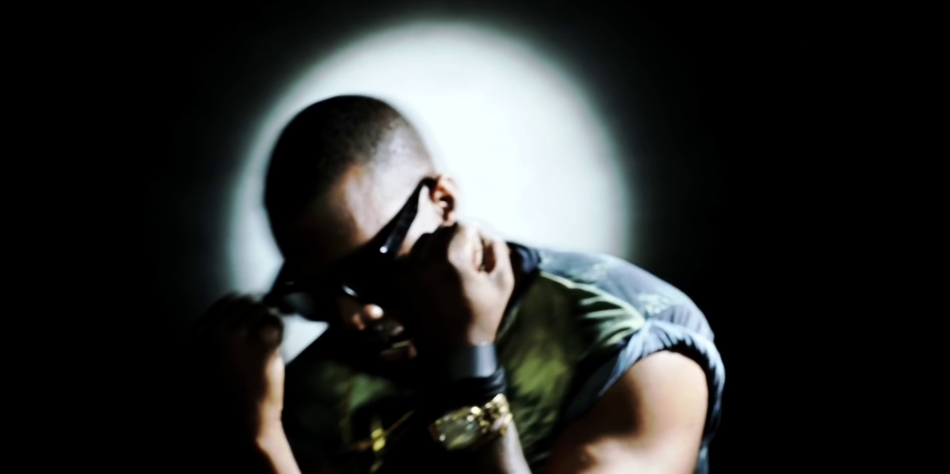 All of the Lights (2011) —  shot,  lighting