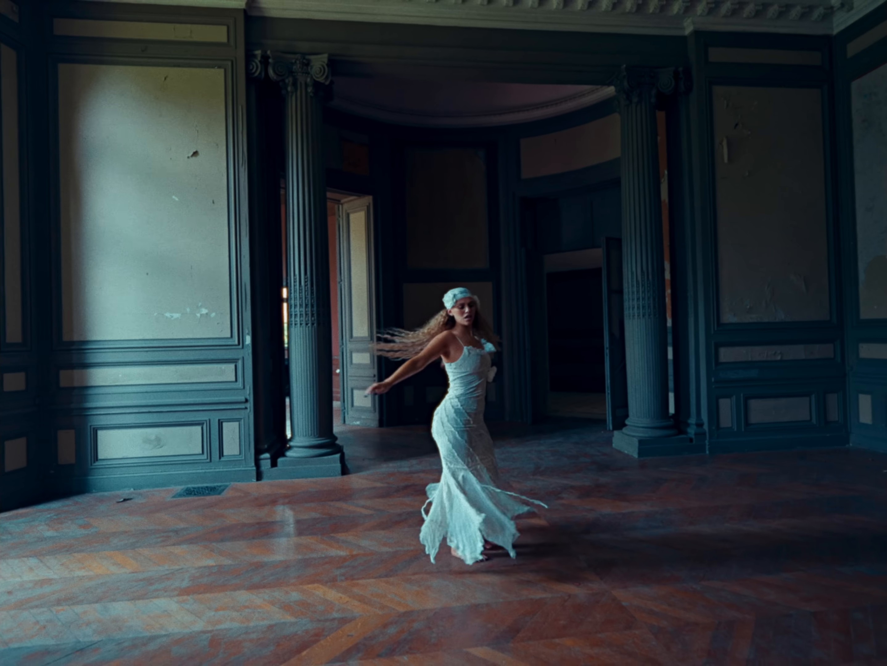 Kon Nafsak (2024) —  shot,  lighting