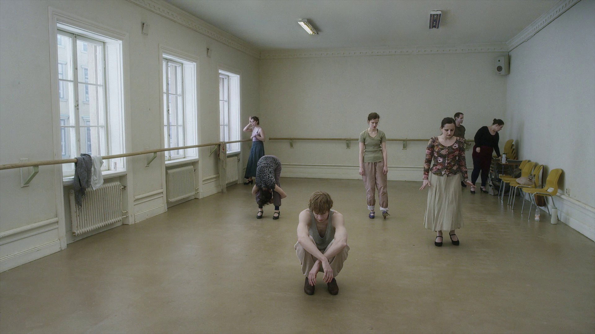 A Pigeon Sat on a Branch Reflecting on Existence (2014) —  shot,  lighting