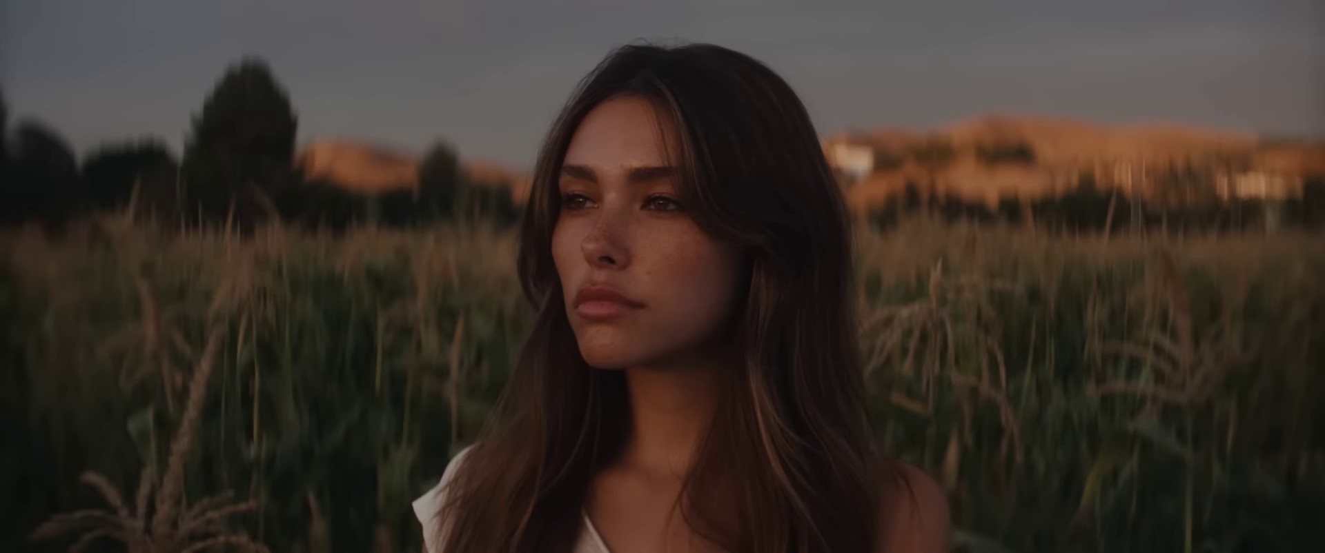 Spinnin (2023) —  shot,  lighting