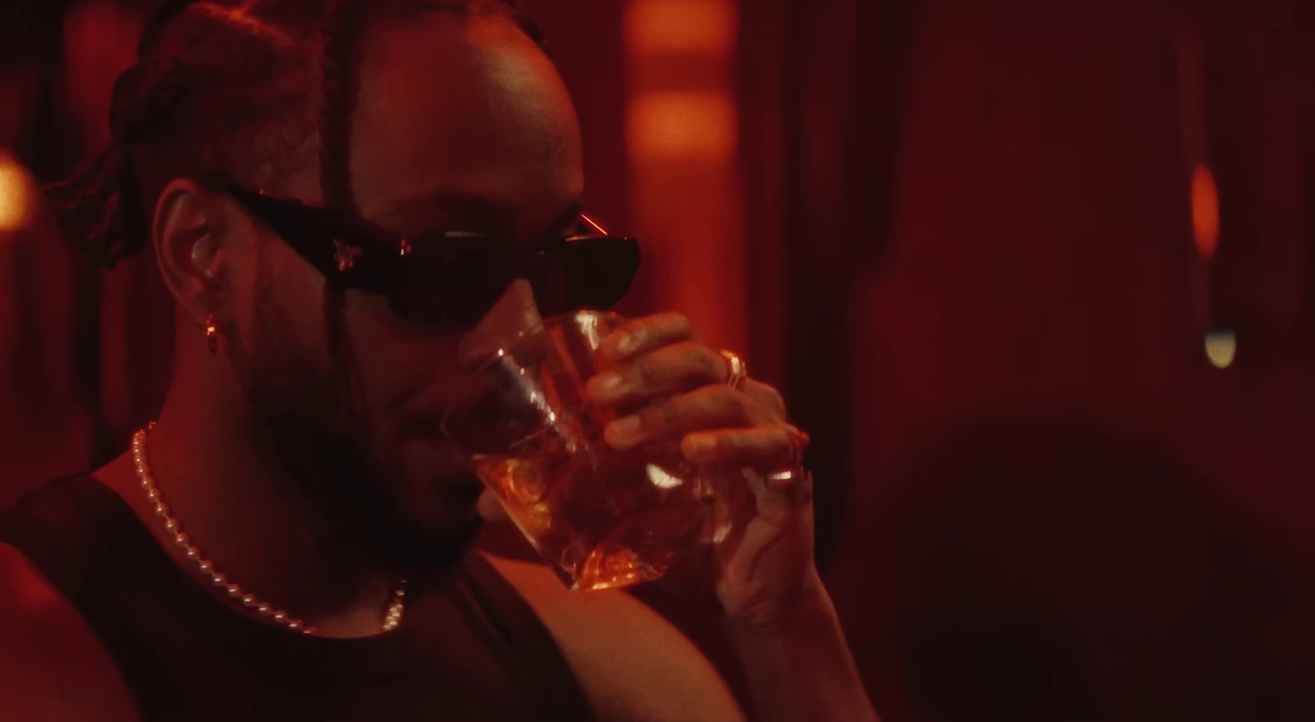 Want me (2023) —  shot,  lighting