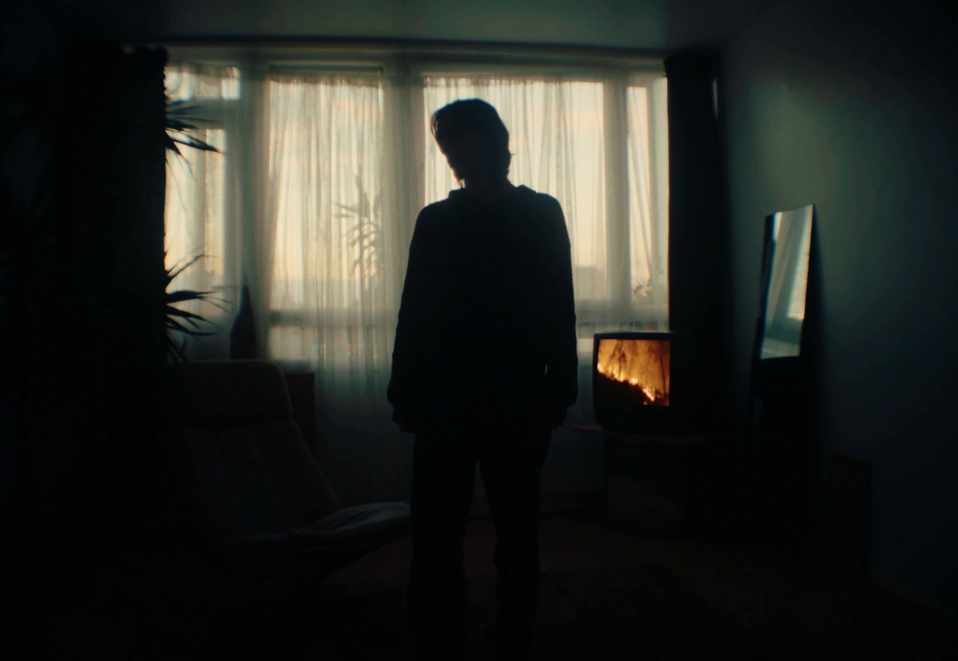 Ninnog at Sea (2024) —  shot,  lighting