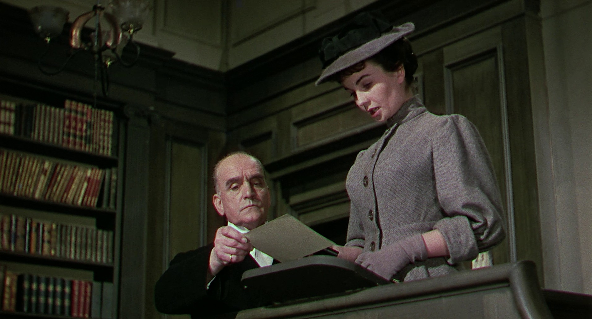 Footsteps in the Fog (1955) —  shot,  lighting