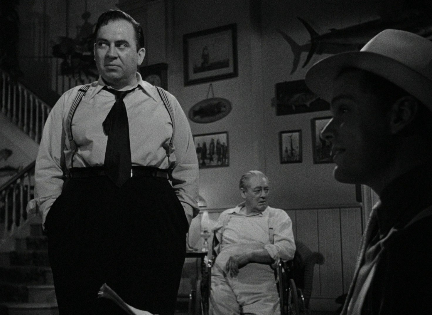 Key Largo (1948) —  shot,  lighting