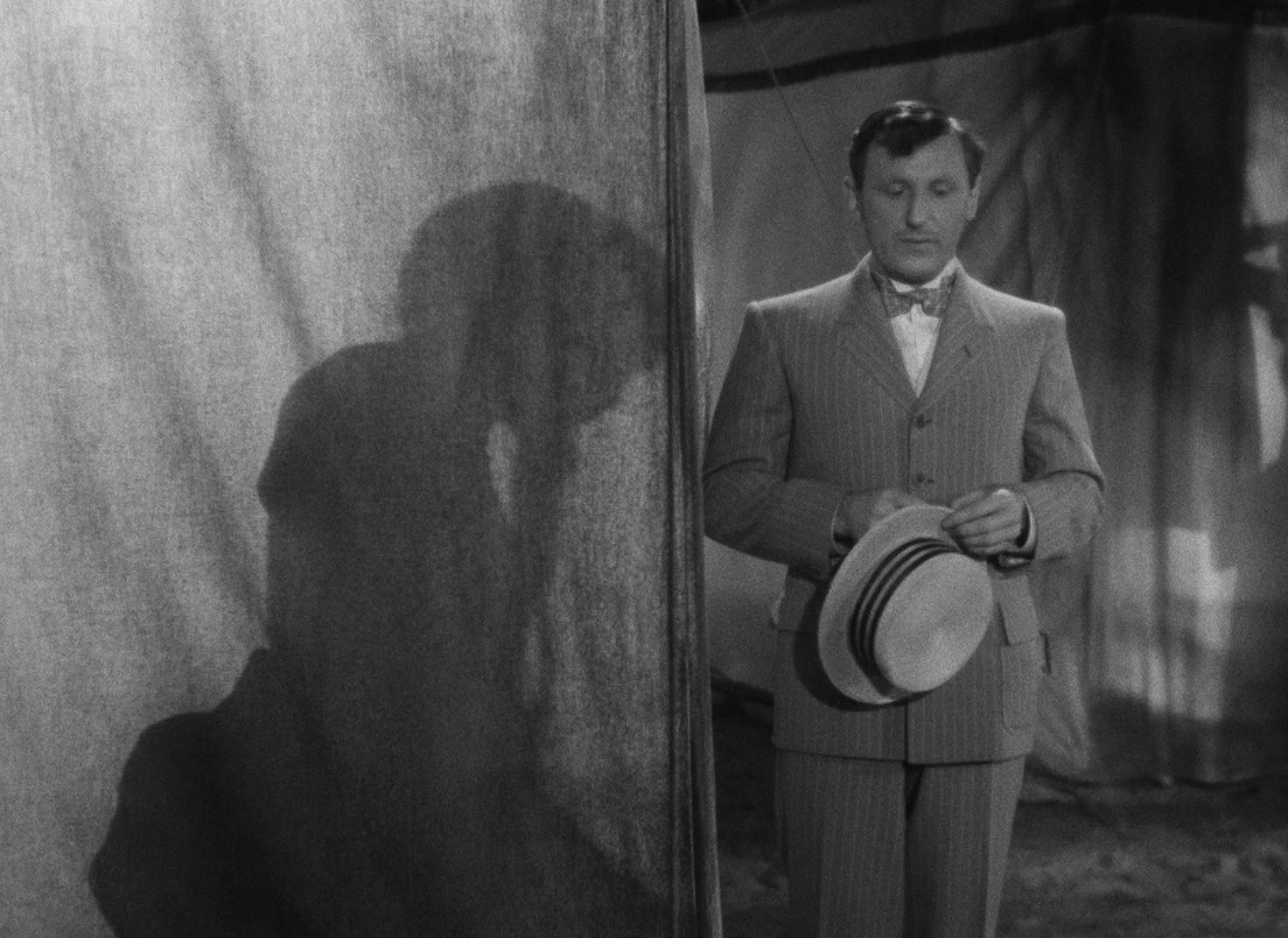 Miquette et sa mère (1934) —  shot,  lighting