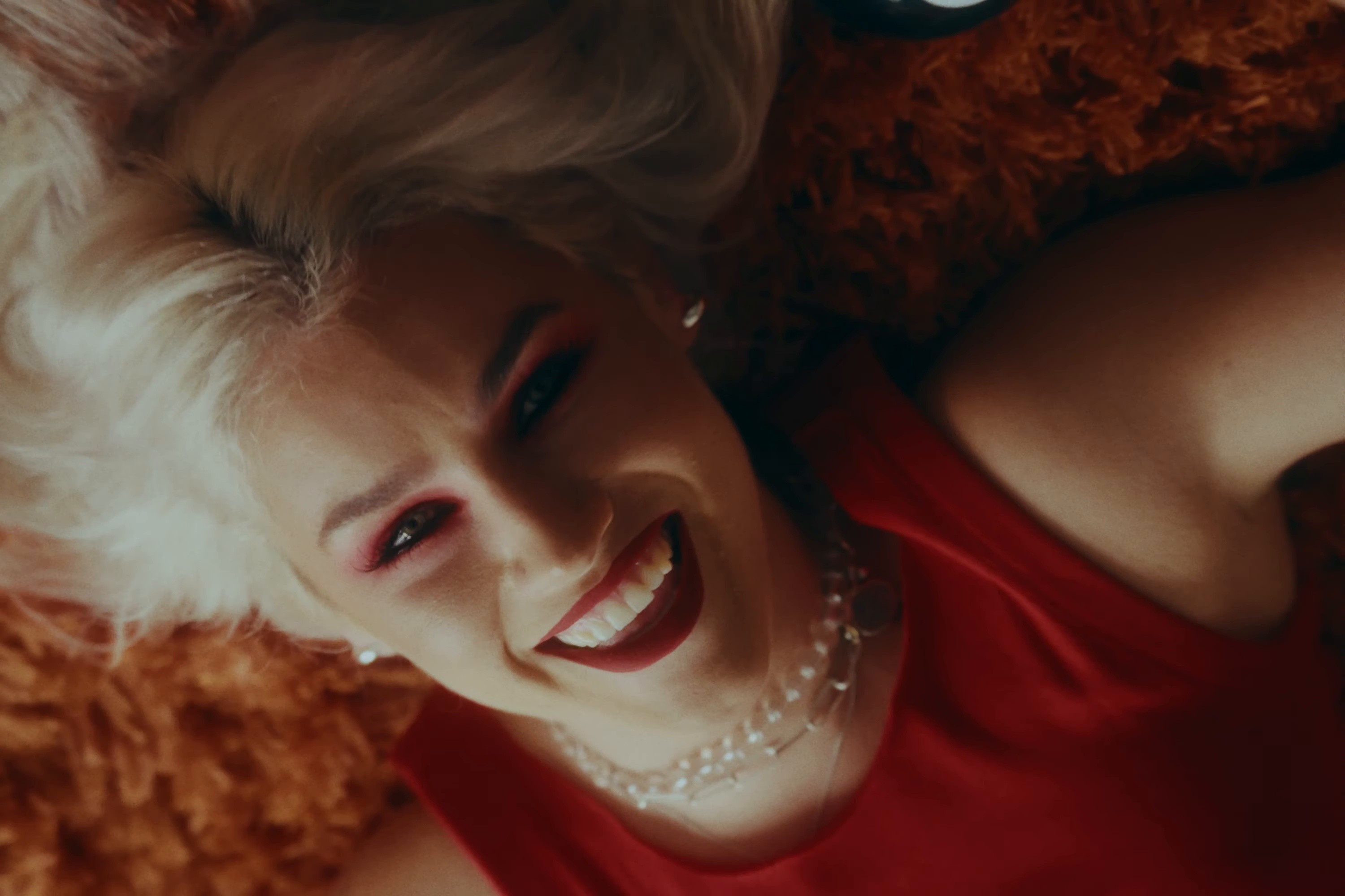 That's Life, Baby! (2025) —  shot,  lighting