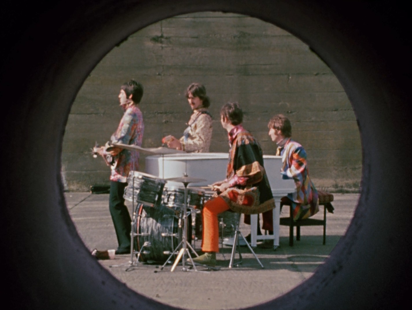 Magical Mystery Tour (1967) —  shot,  lighting