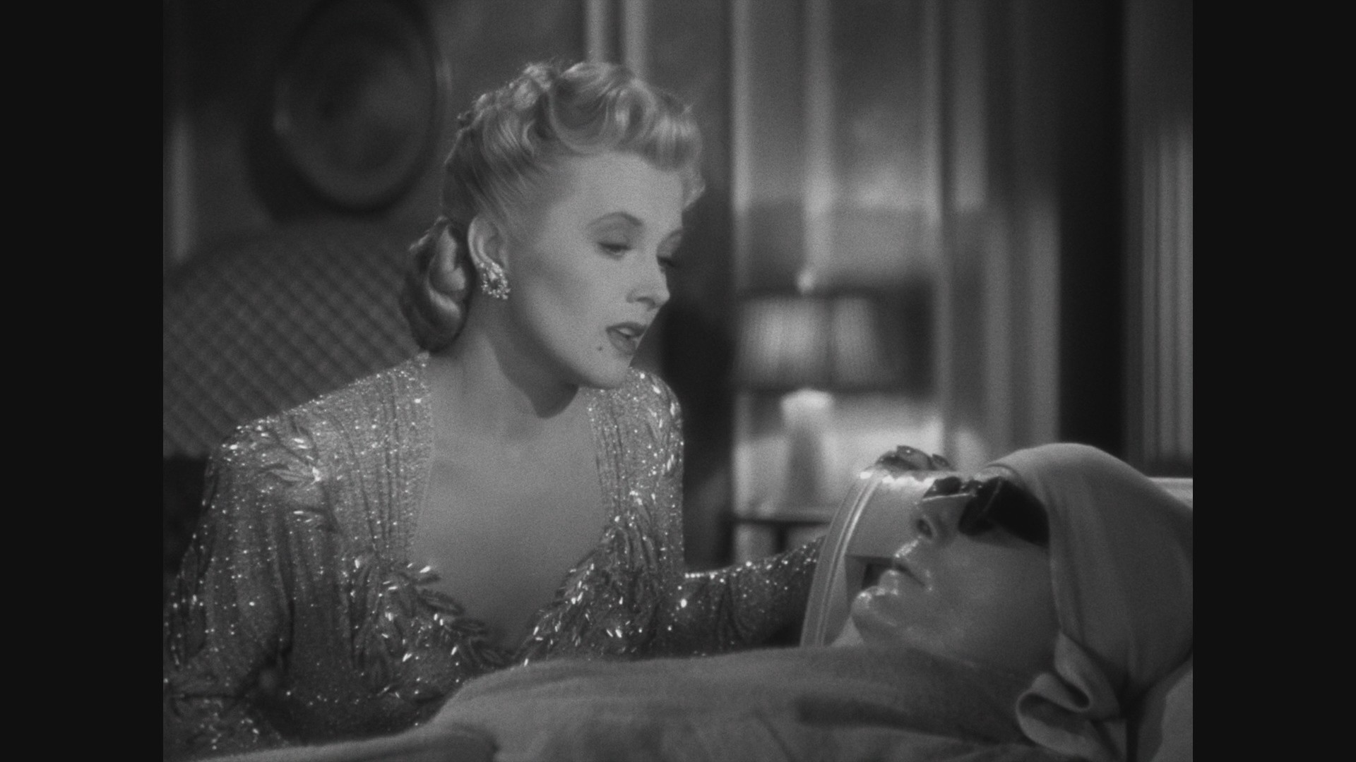 Invisible Agent (1942) —  shot,  lighting