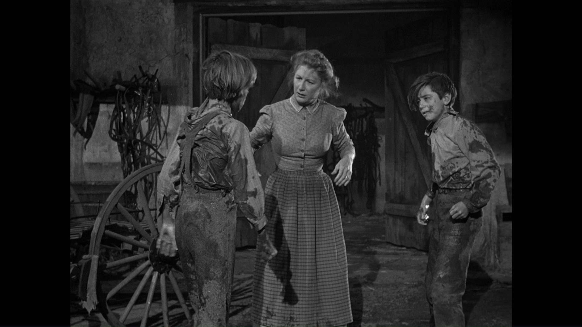 Pursued (1947) —  shot,  lighting