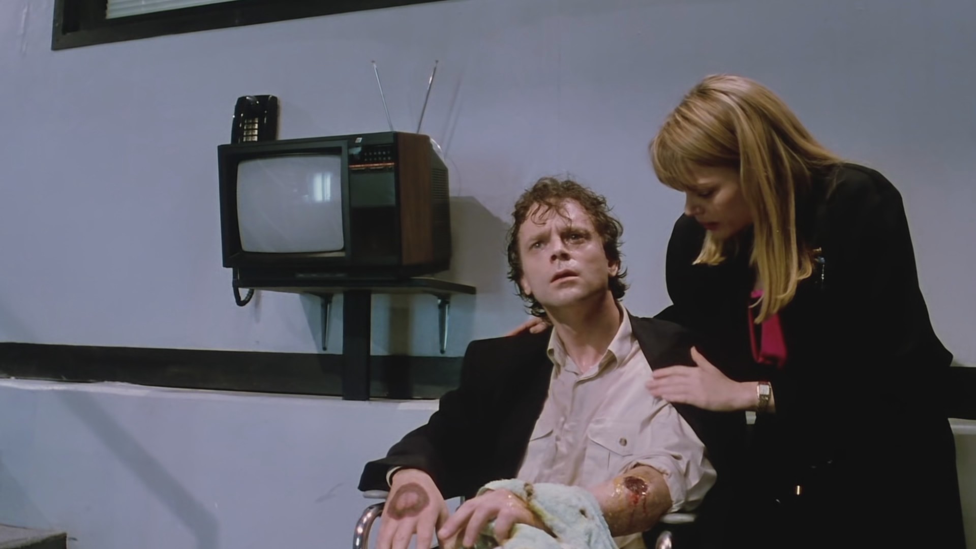 Spontaneous Combustion (1990) —  shot,  lighting