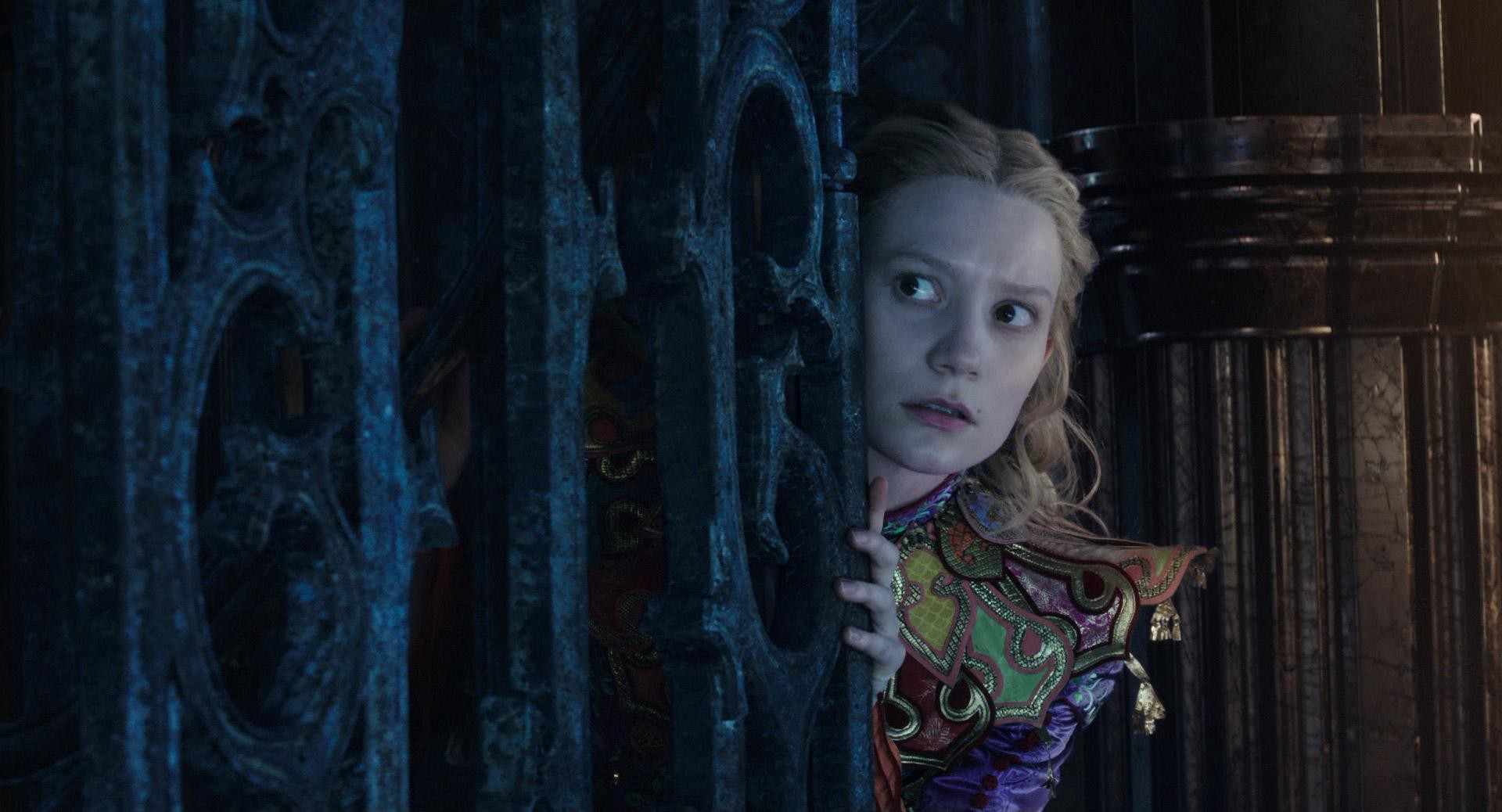 Alice Through the Looking Glass (2016) —  shot,  lighting