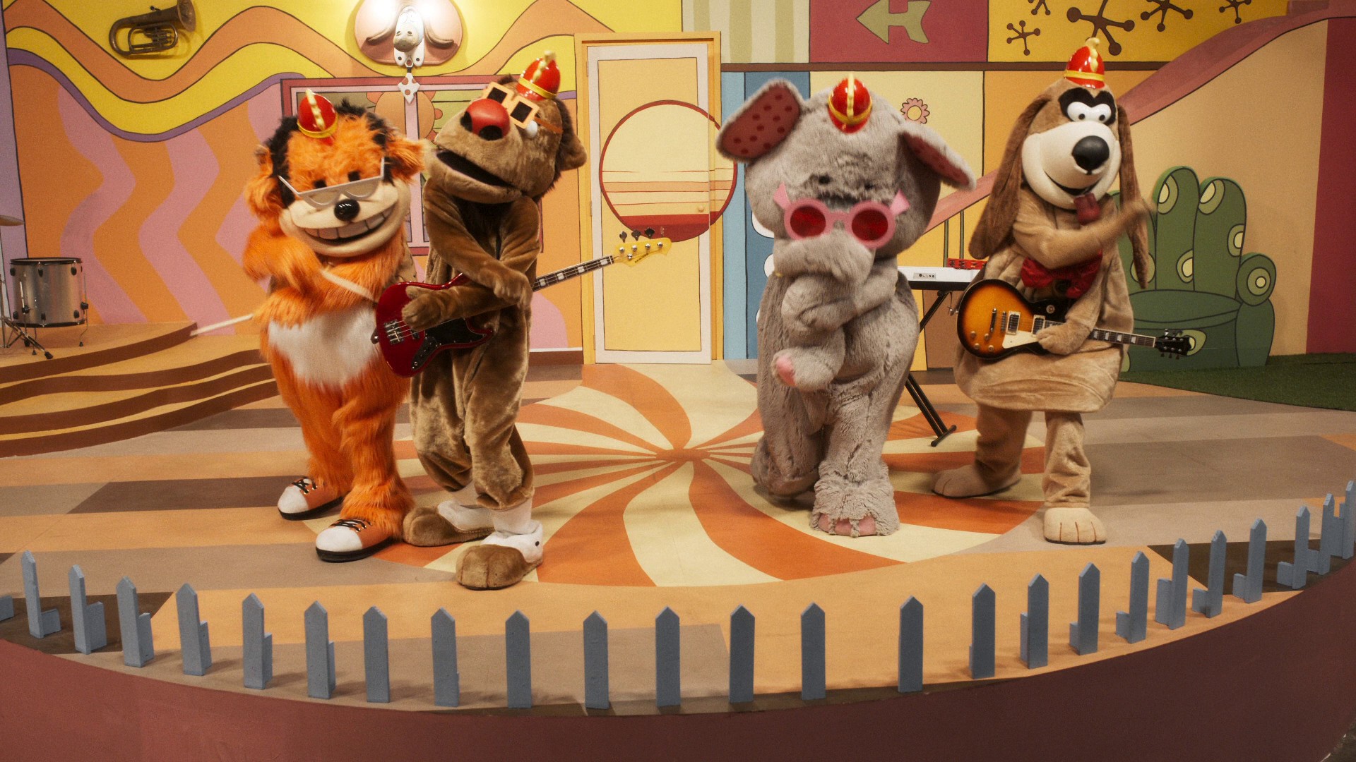 The Banana Splits Movie (2019) —  shot,  lighting