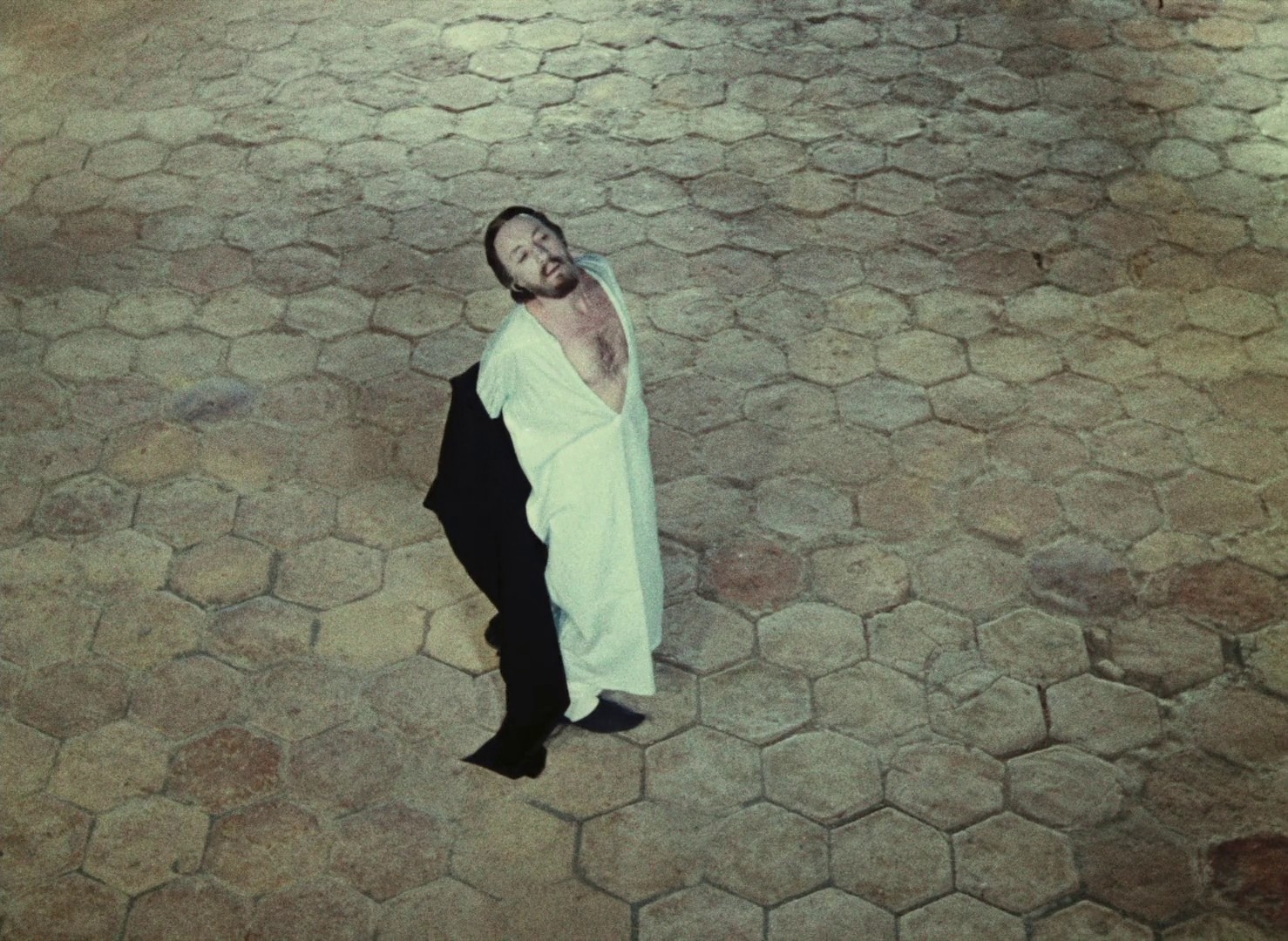 The Color of Pomegranates (1970) —  shot,  lighting