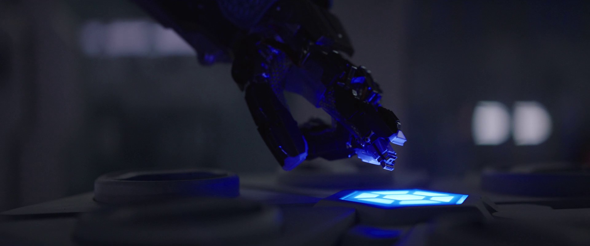 I Am Mother (2019) —  shot,  lighting