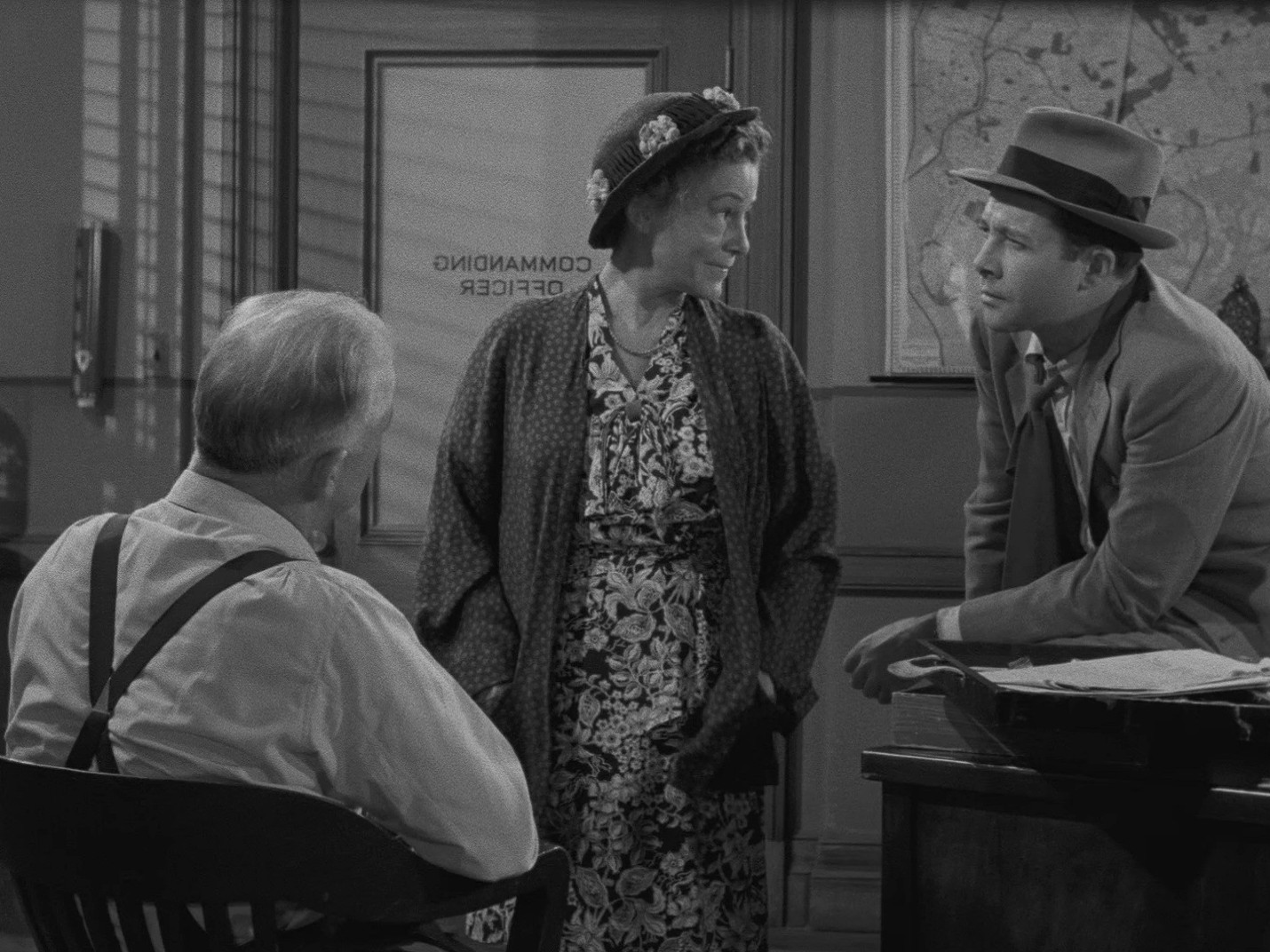 Pickup on South Street (1953) —  shot,  lighting