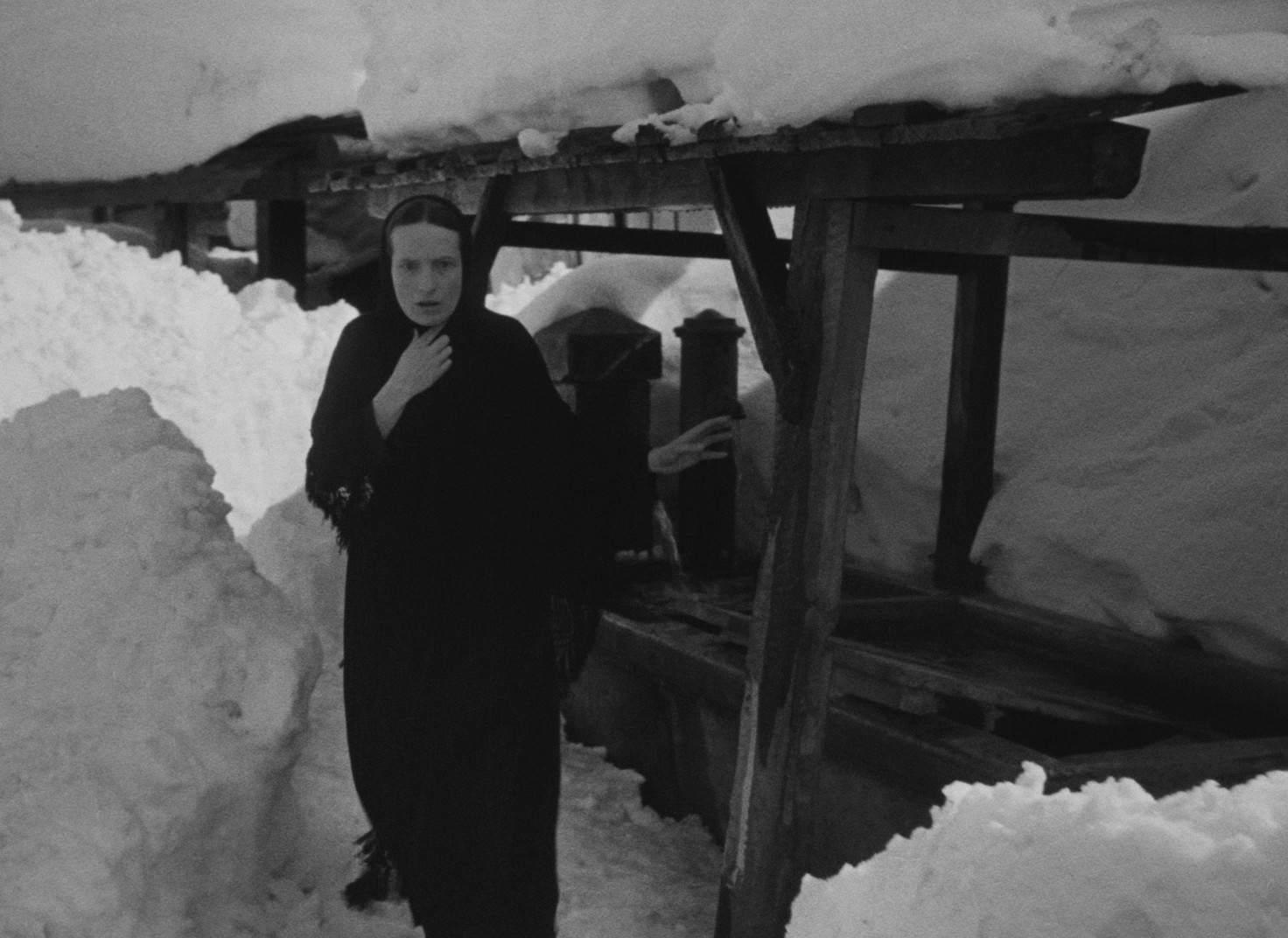 Who Killed Santa Claus? (1941) —  shot,  lighting