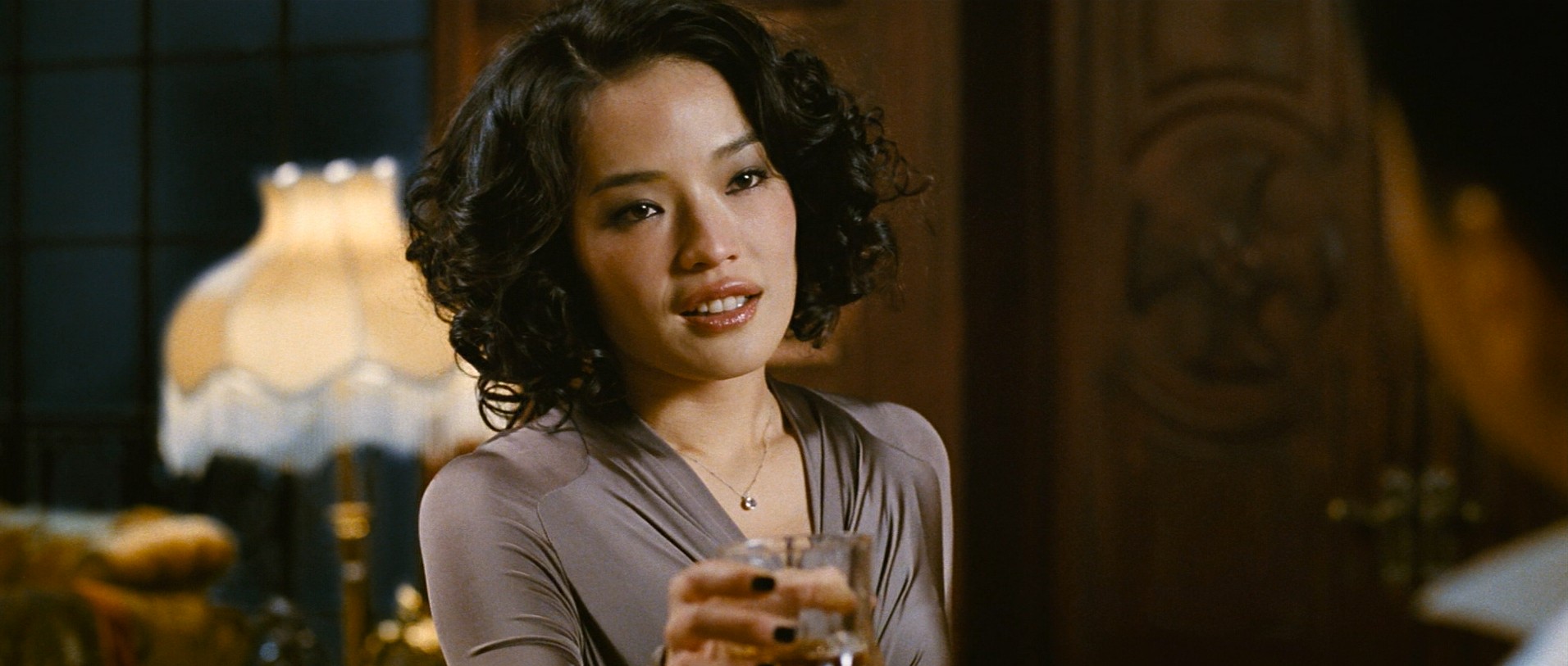 Jing wu feng yun: Chen Zhen (2010) —  shot,  lighting