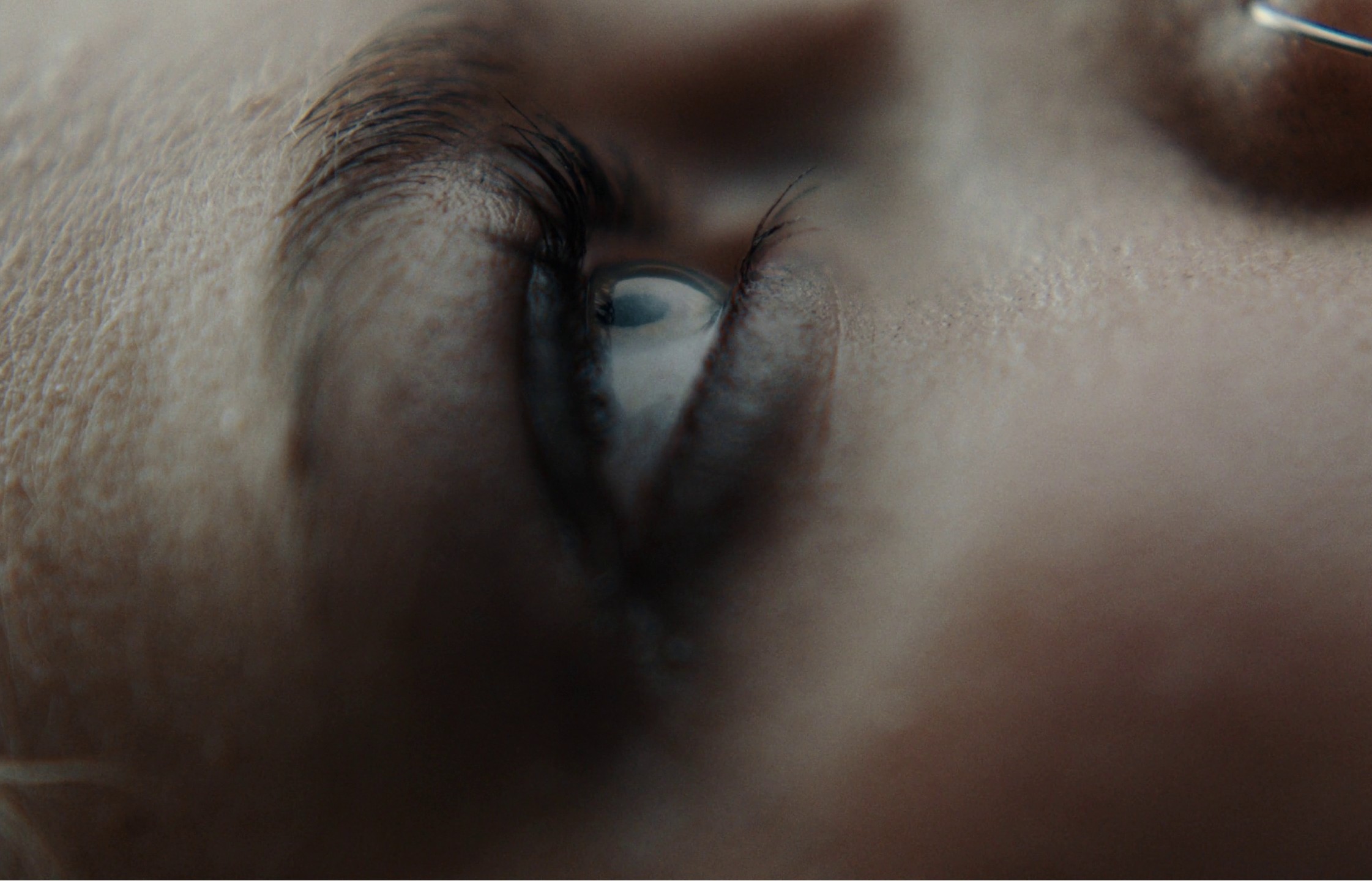 Say Nothing (2022) —  shot,  lighting