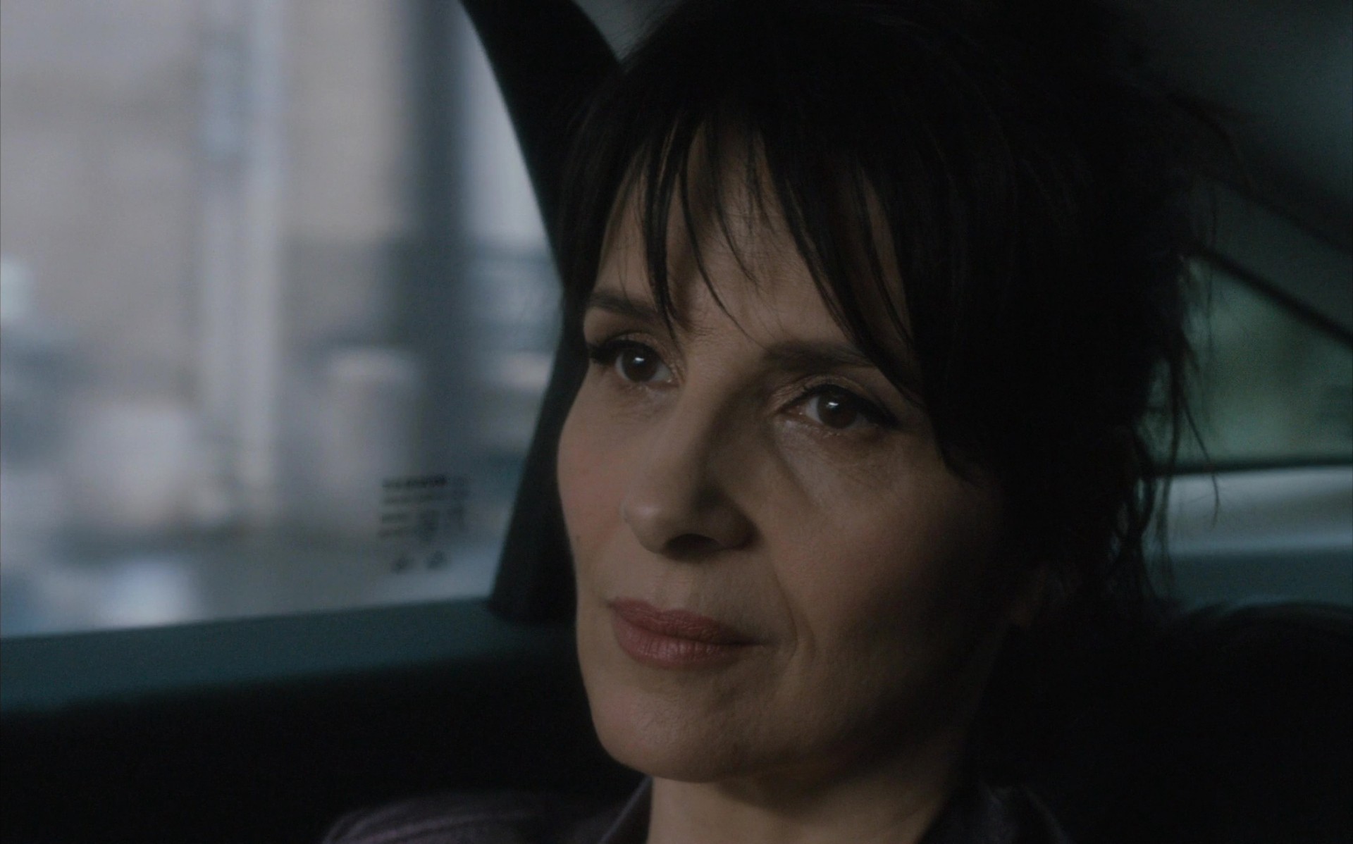 Let the Sunshine In (2017) —  shot,  lighting