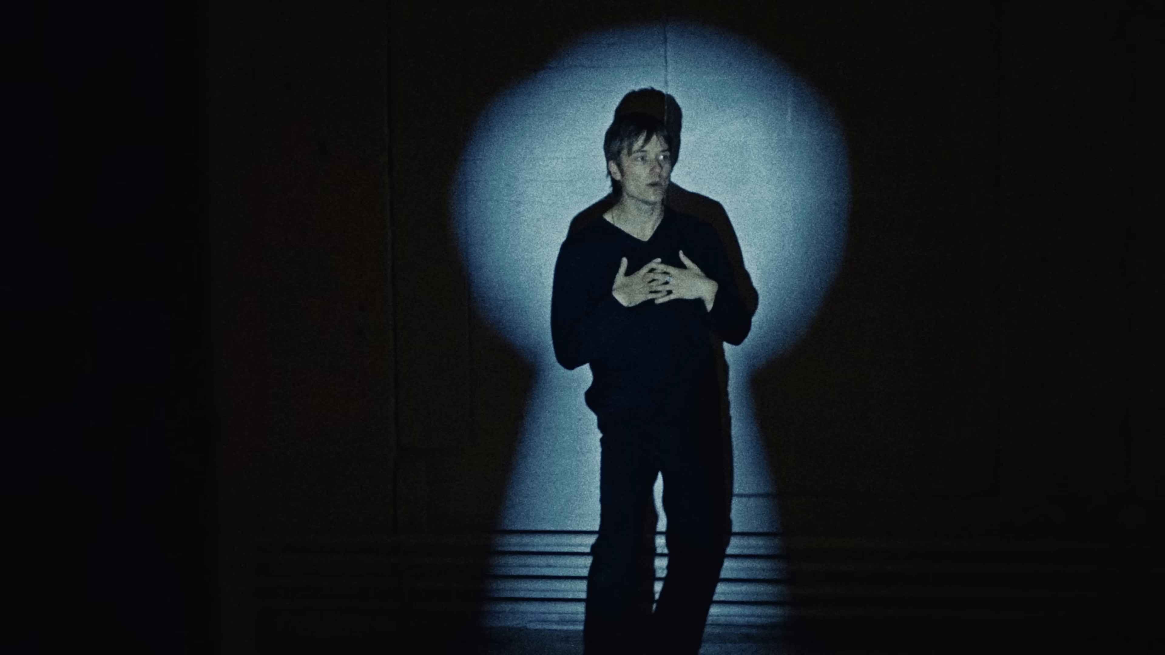 Spades (2025) —  shot,  lighting