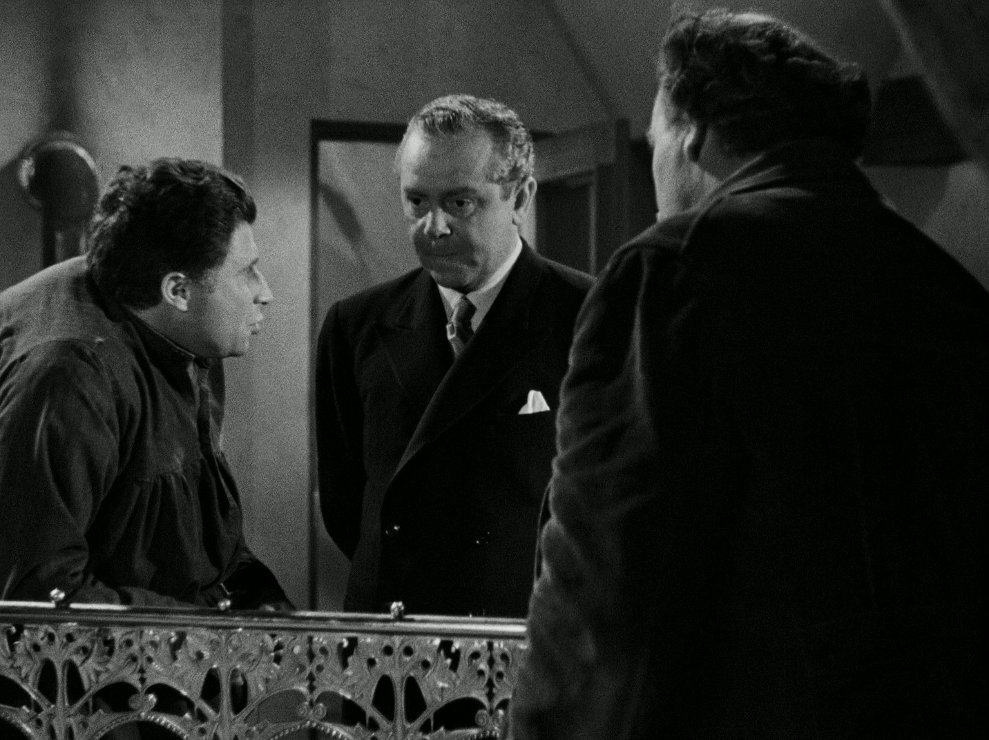 So Dark the Night (1946) —  shot,  lighting